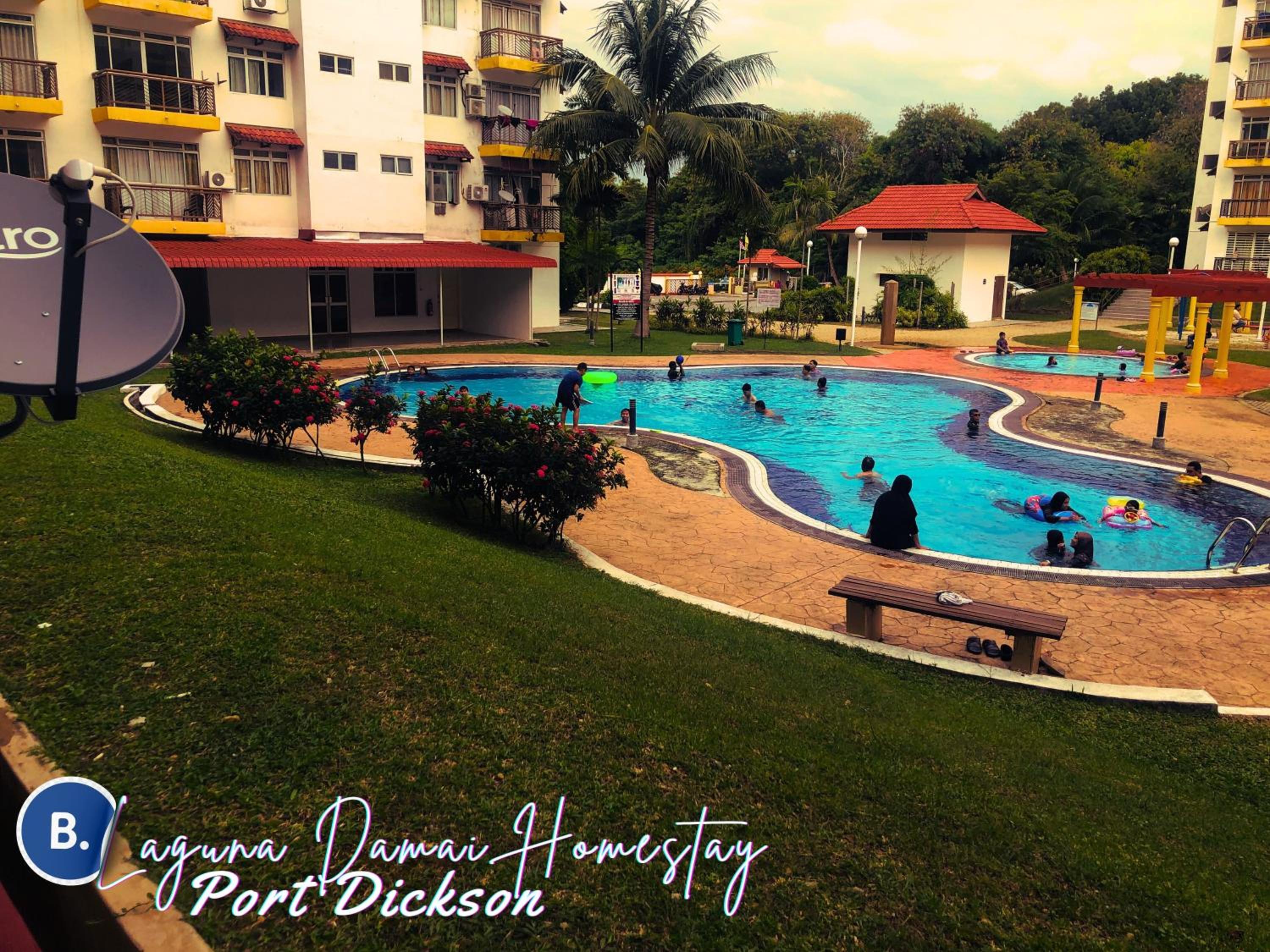 Laguna Damai Homestay PD - 2BR, Ground Floor, Near Beach, Pool, Astro, Netflix, WiFi photo 4