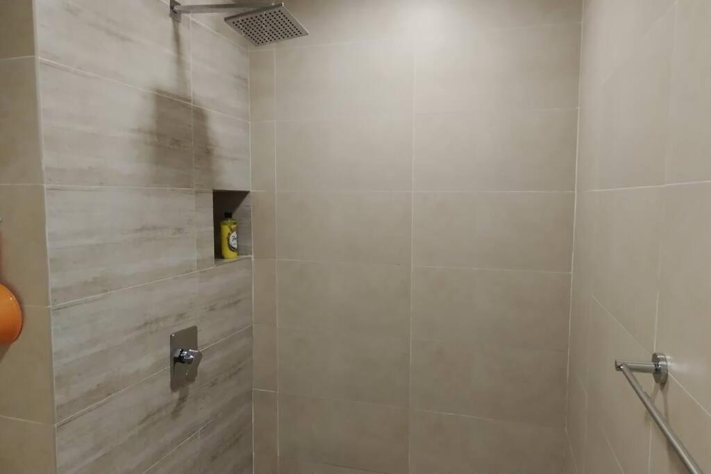 Sam's Homestay - 2 BR 2 Bath Windmill Upon Hills photo 3
