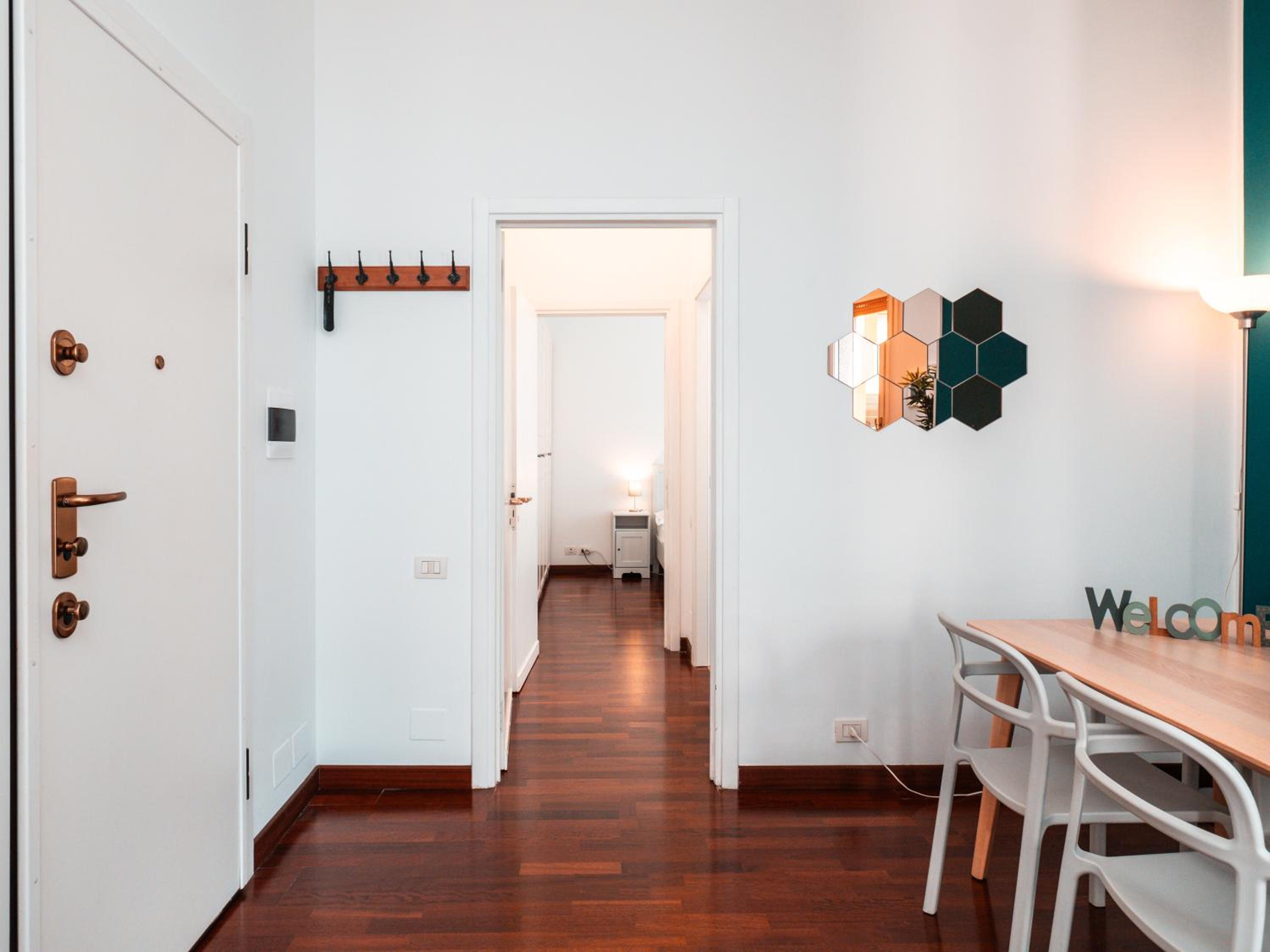Keys of Italy - Piazza Vetra Roomy apartment