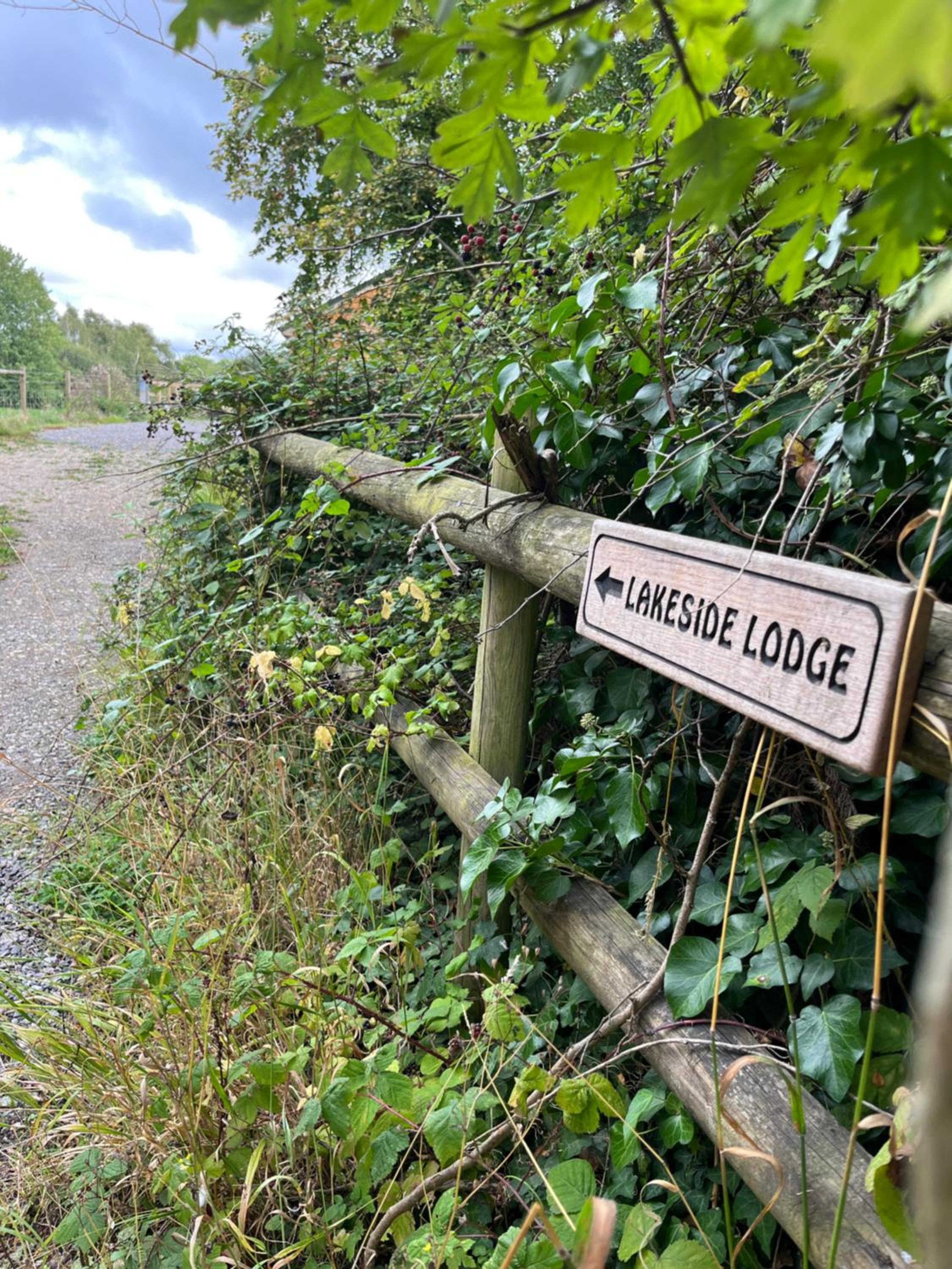 Lakeside Lodge