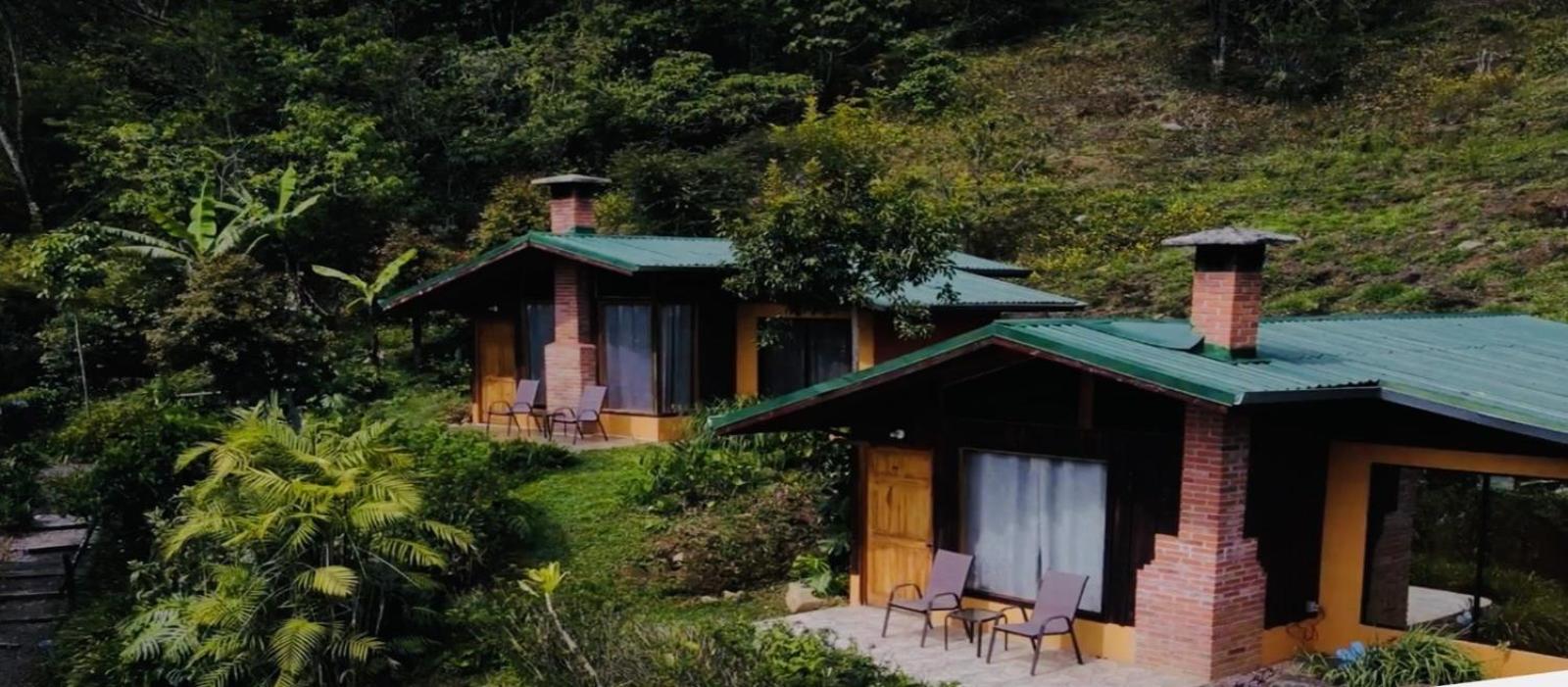 El Toucanet Lodge & Restaurante