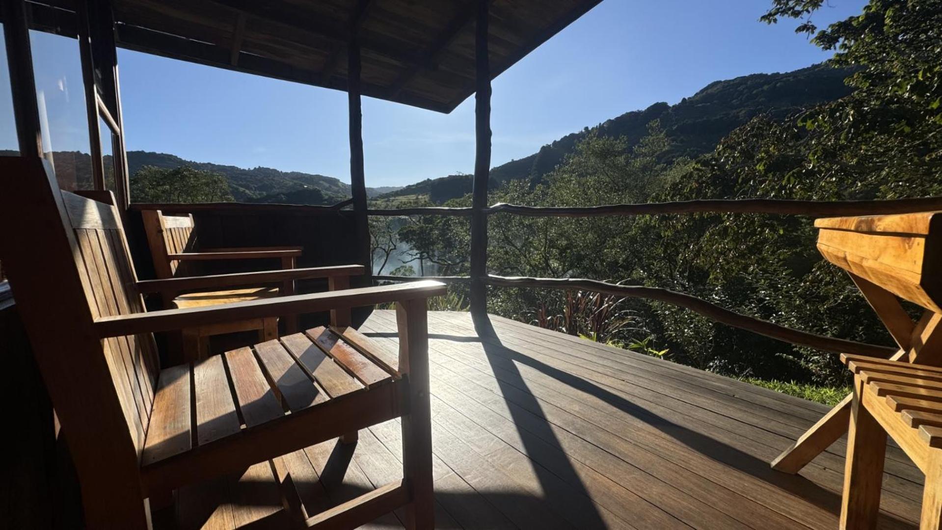 El Toucanet Lodge & Restaurante