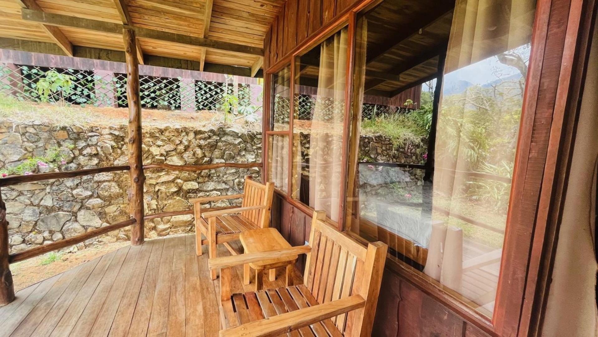 El Toucanet Lodge & Restaurante