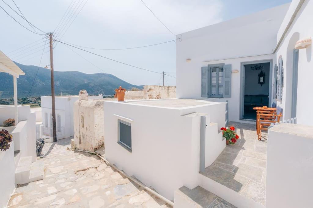 Aglaia's Home