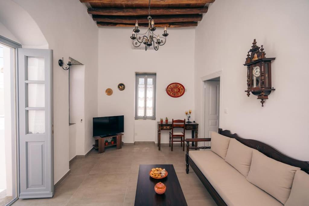 Aglaia's Home