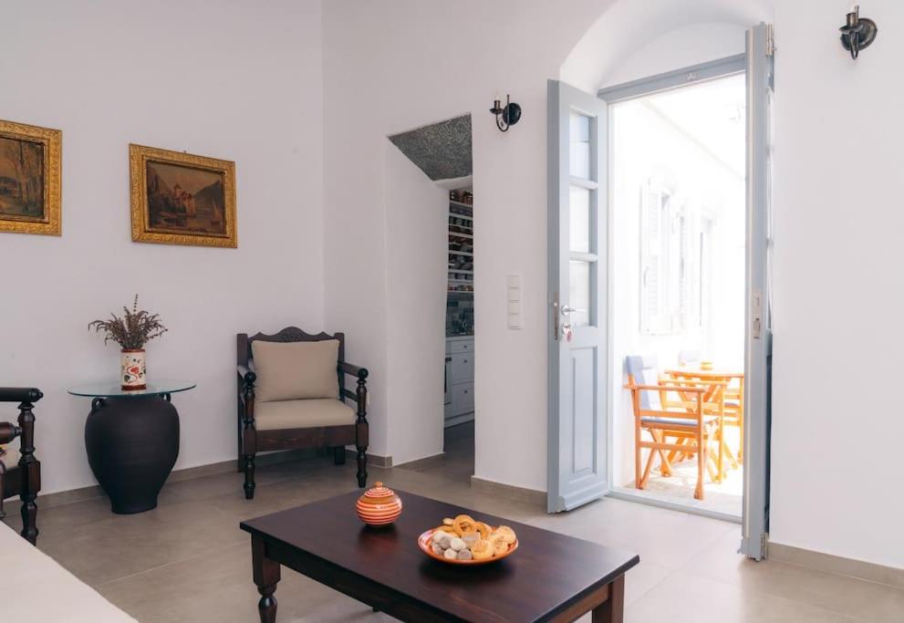 Aglaia's Home