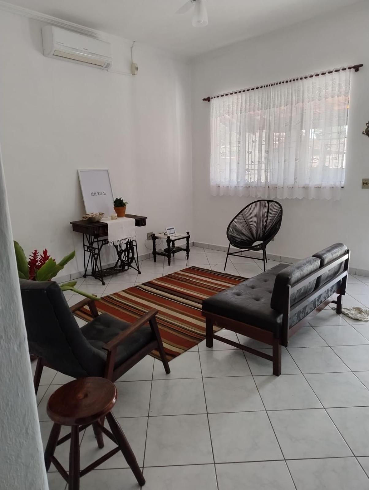 Casa com Quadra de Areia para 21 pessoas em Boracéia São Seba