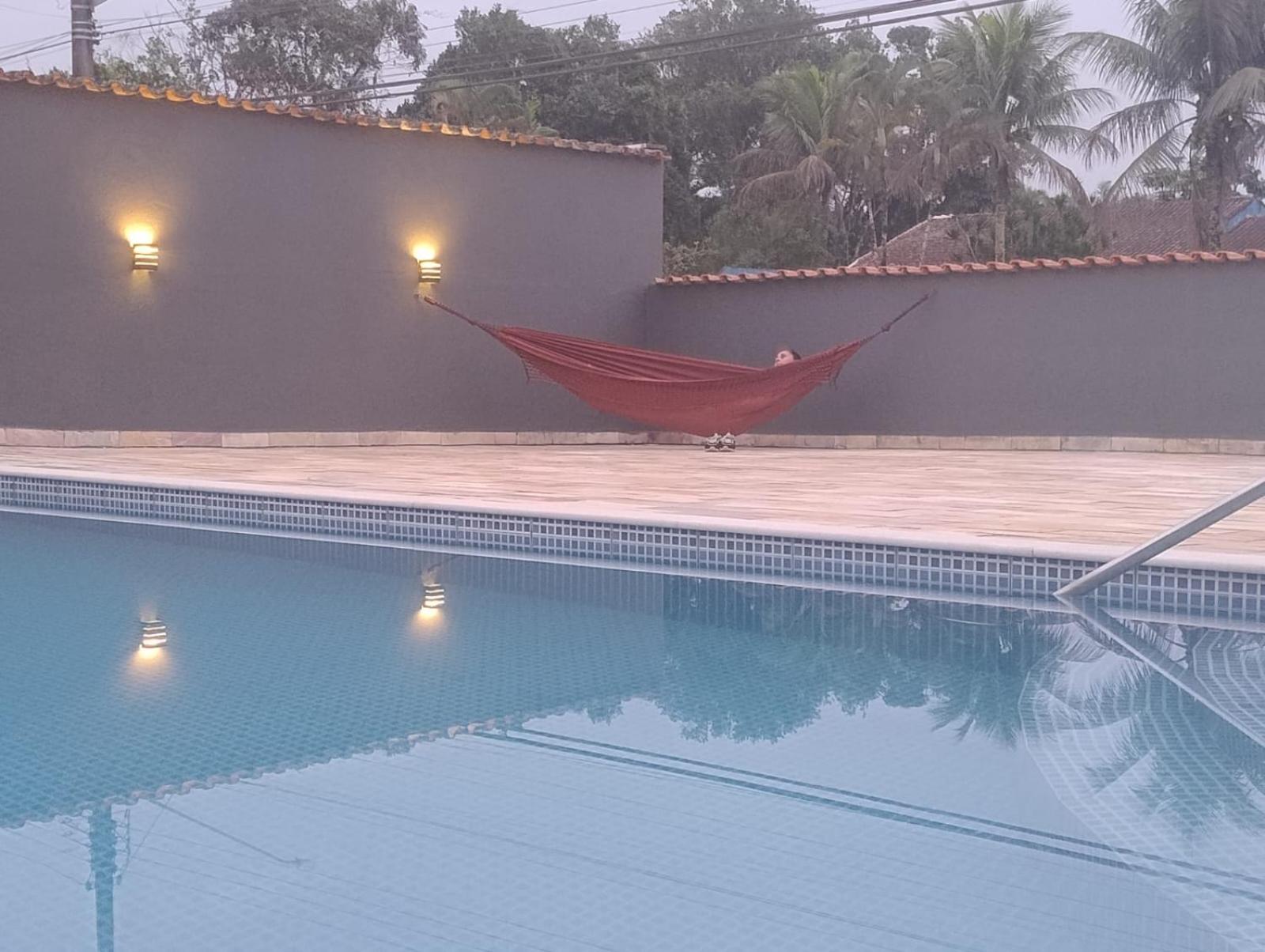 Casa com Quadra de Areia para 21 pessoas em Boracéia São Seba