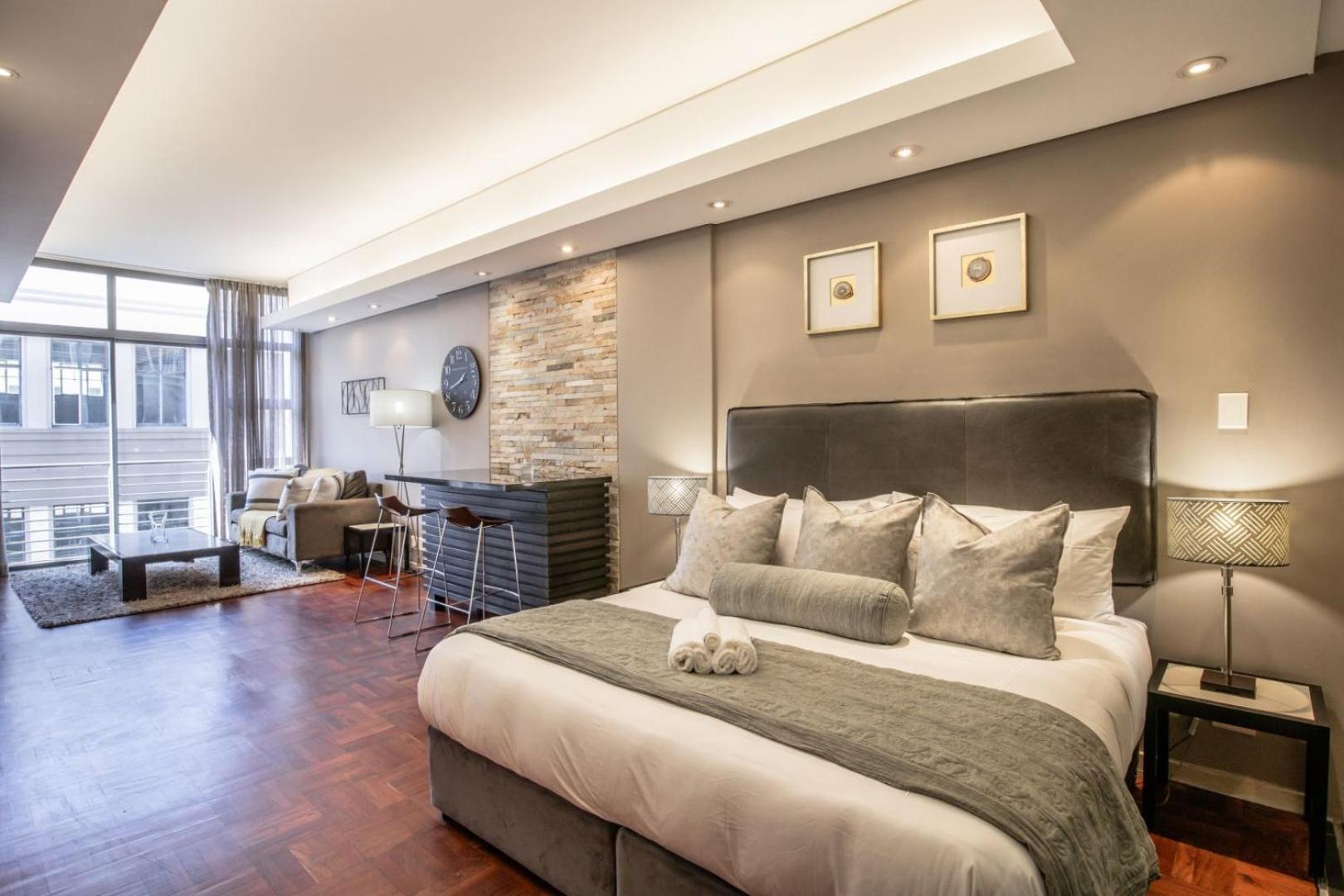 Modern Studio in Mandela Rhodes with Rooftop Pool view 4