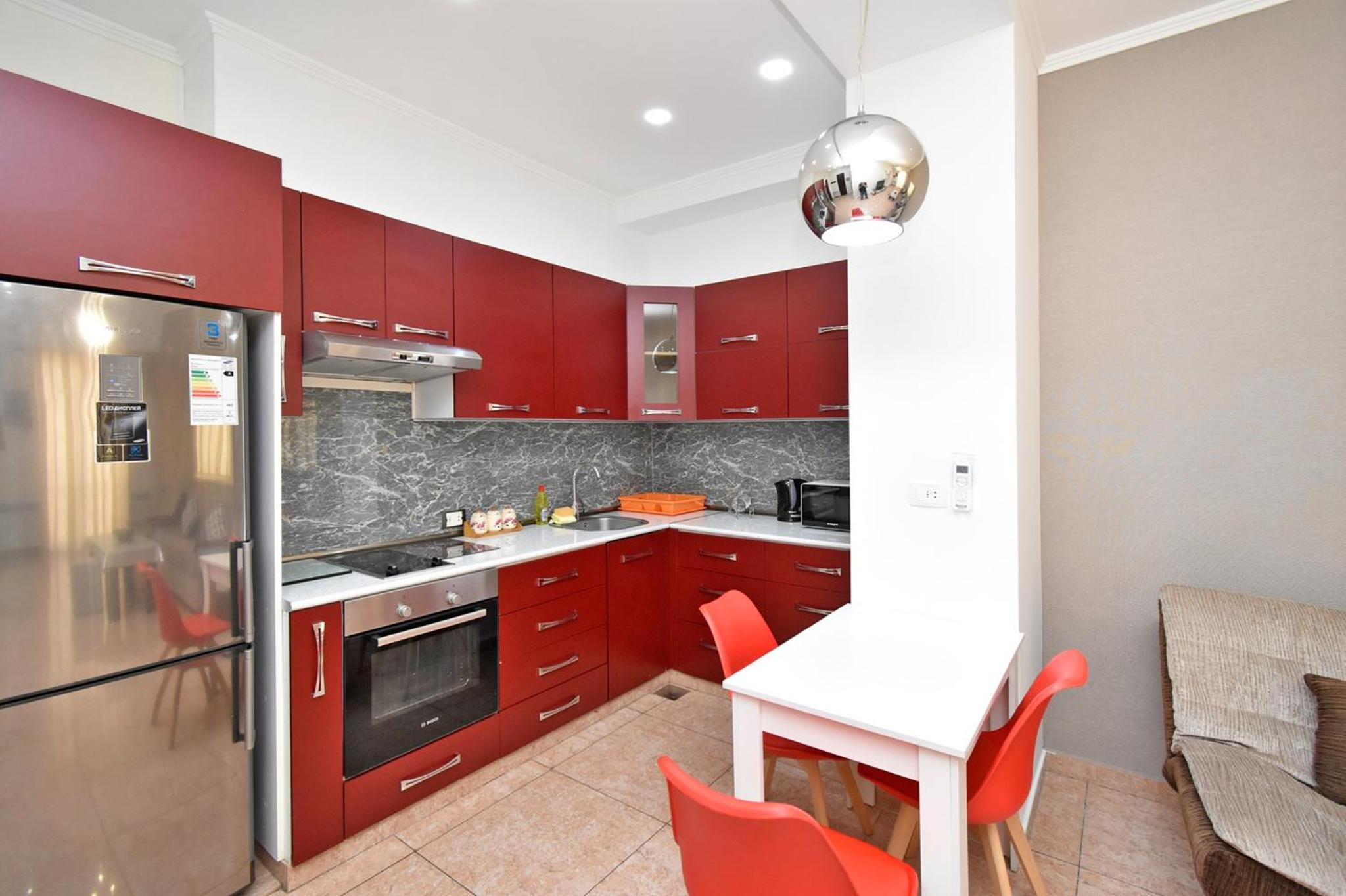 1 bedroom, Modern New Euro Renovated apartment BU1399