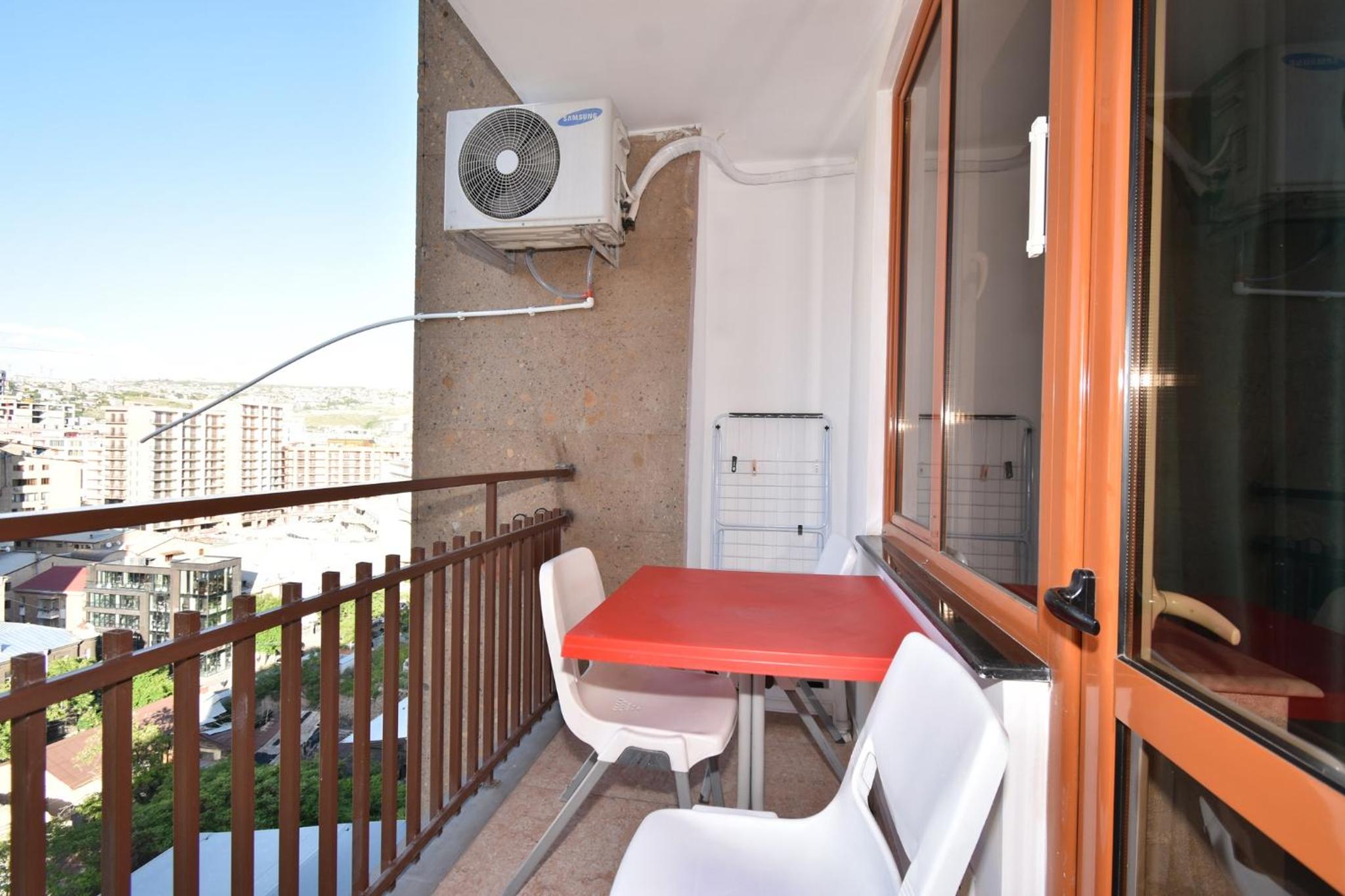 1 bedroom, Modern New Euro Renovated apartment BU1399
