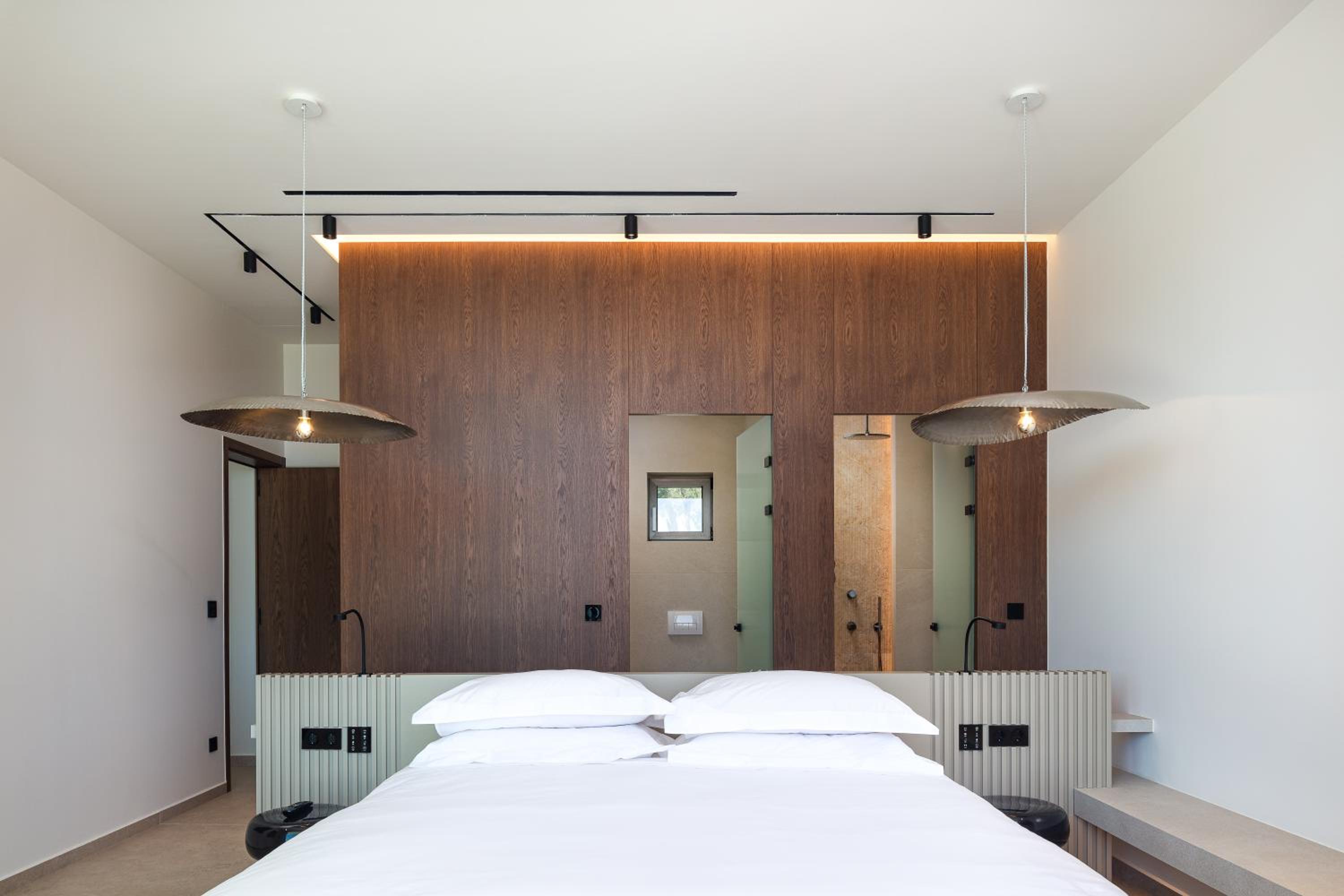 Stella Cadente - Awaken to 5star Luxury by etouri