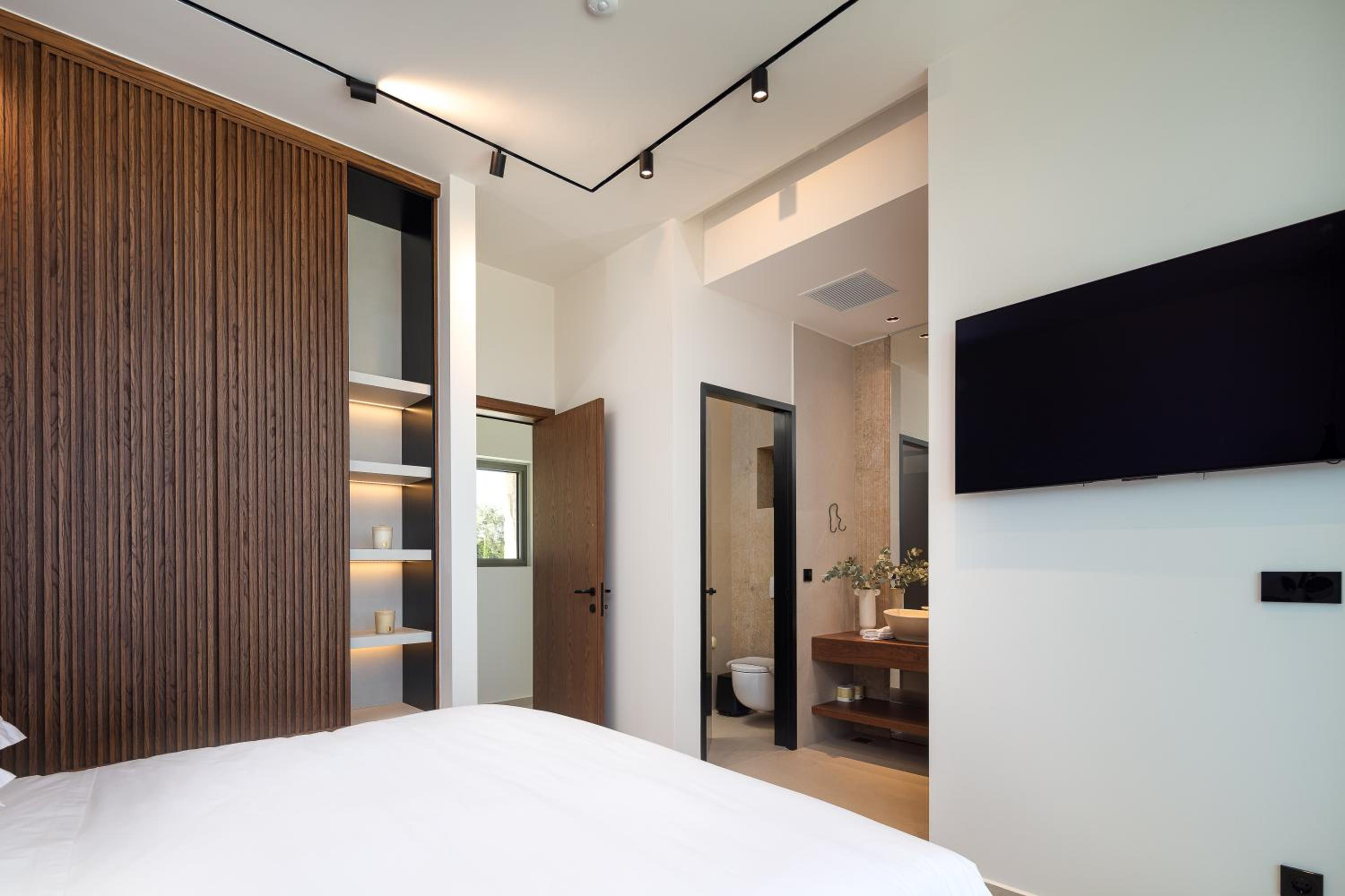 Stella Cadente - Awaken to 5star Luxury by etouri