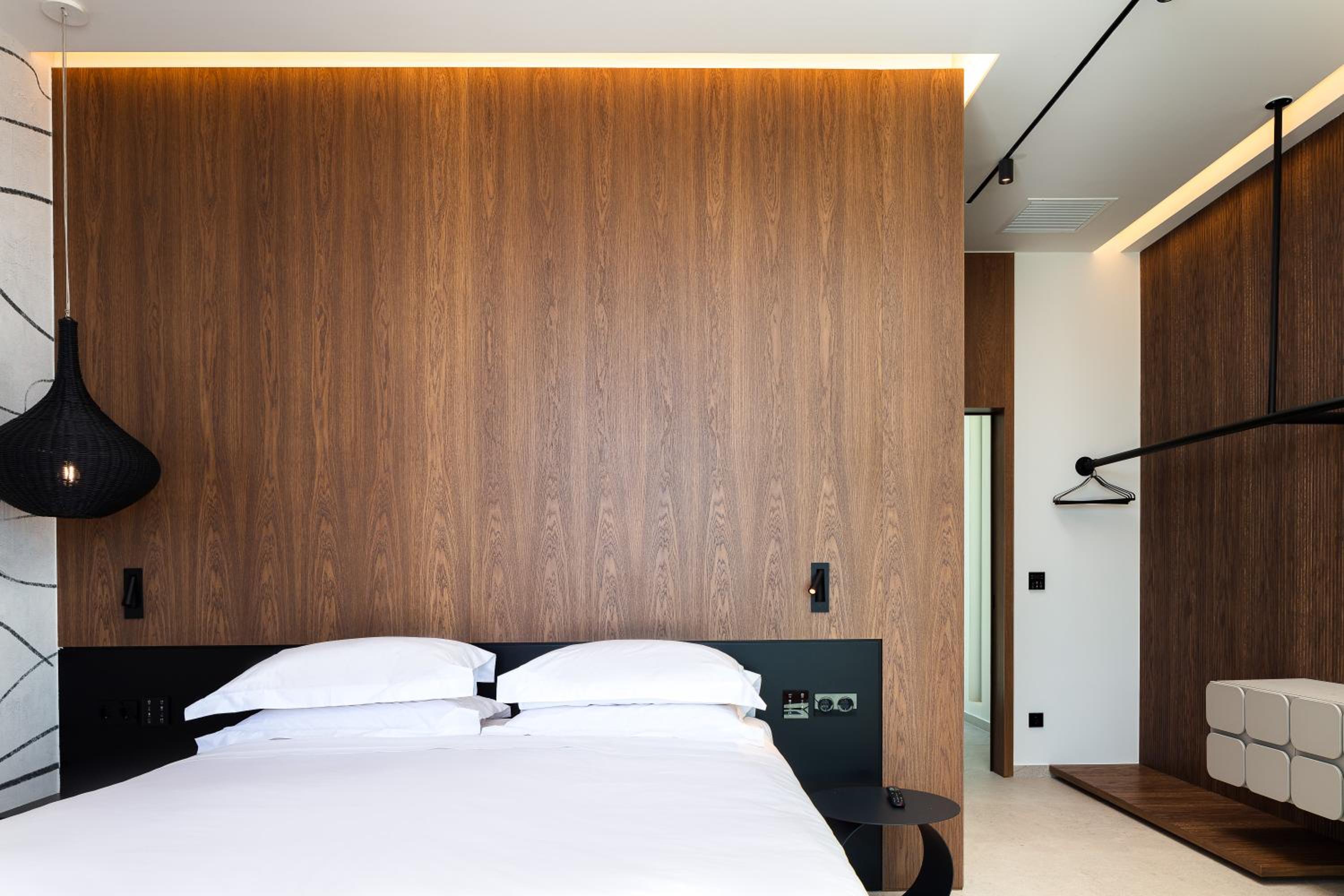 Stella Cadente - Awaken to 5star Luxury by etouri