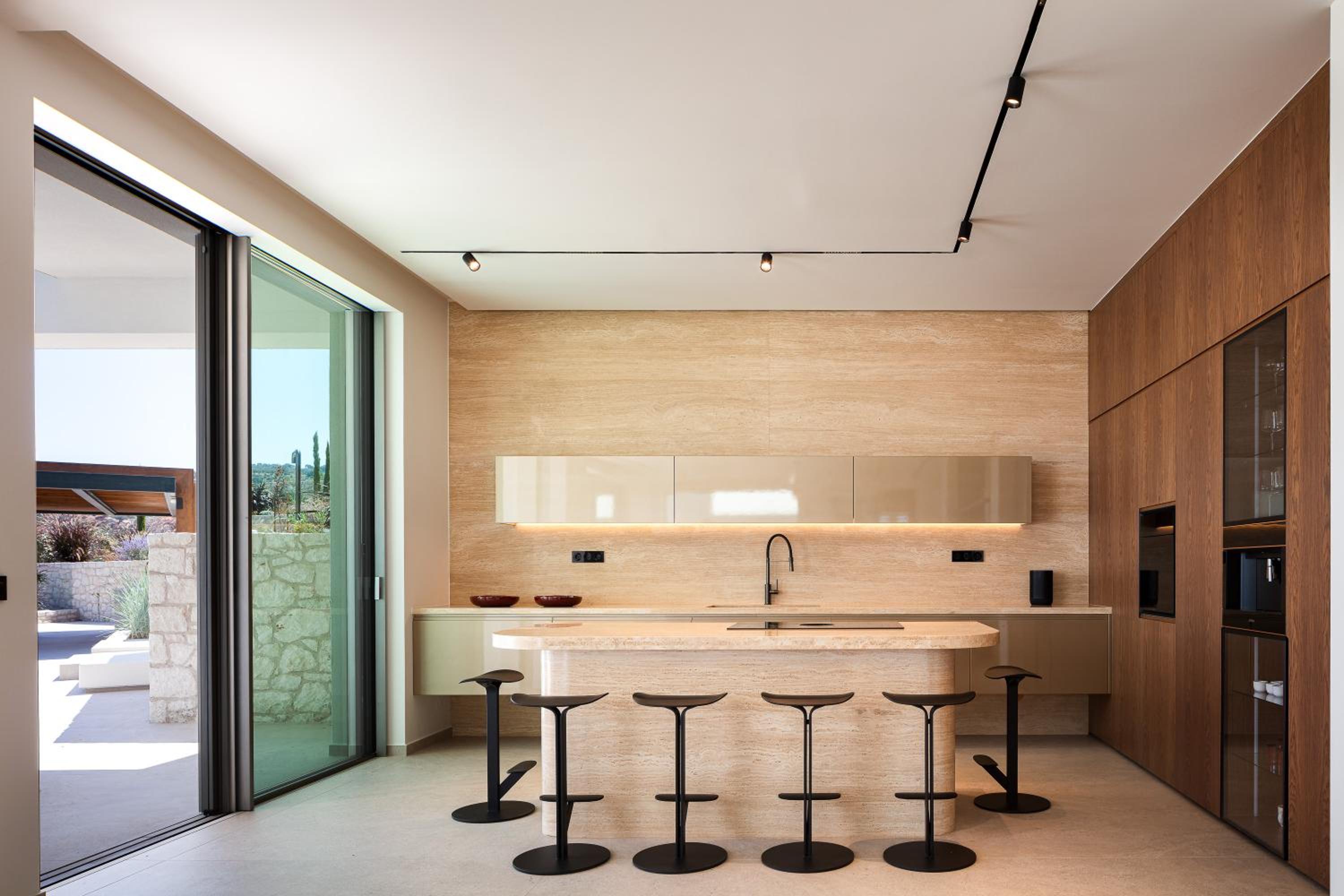Stella Cadente - Awaken to 5star Luxury by etouri