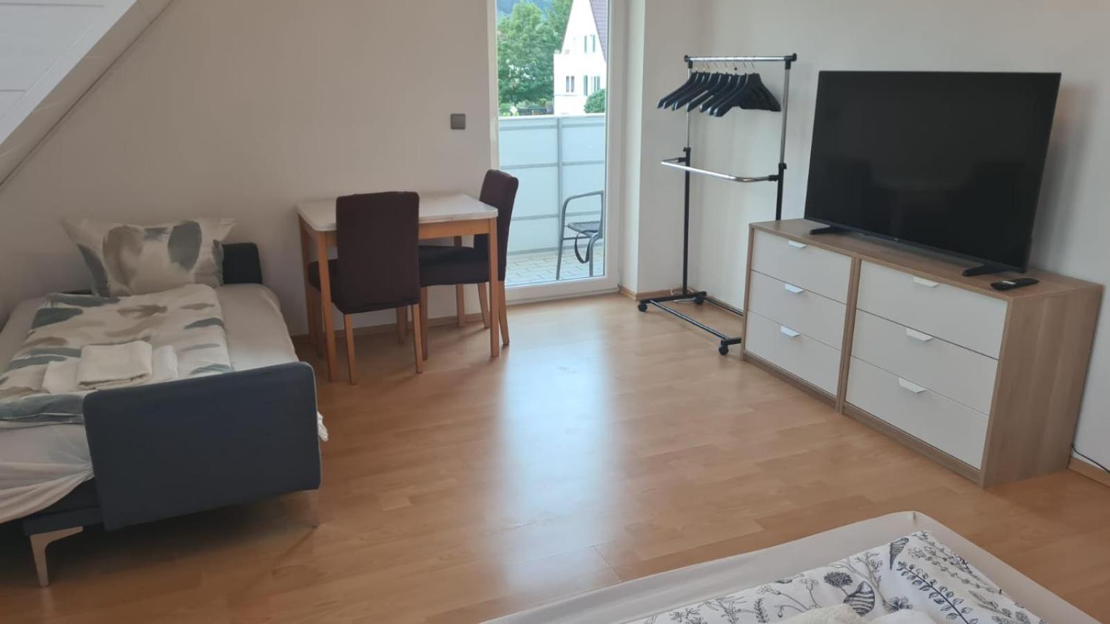 Schlafzimmer 1 mit Top Aussicht über Weilstetten Balingen