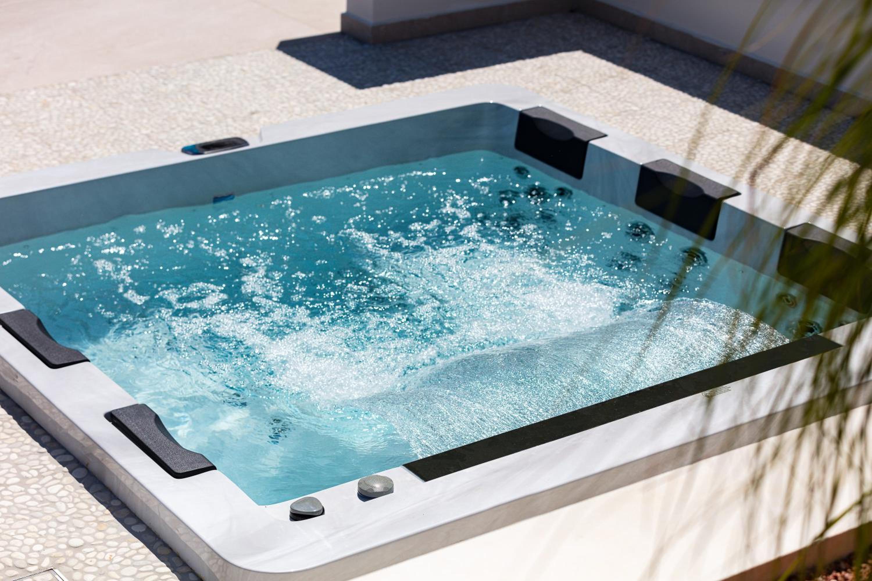 Stella Cadente - Awaken to 5star Luxury by etouri