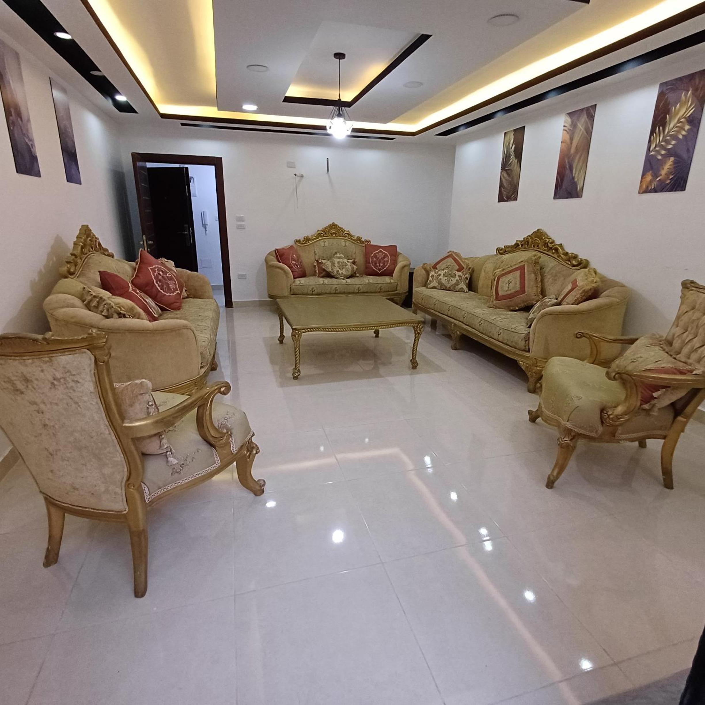 Laperla family apartment 1