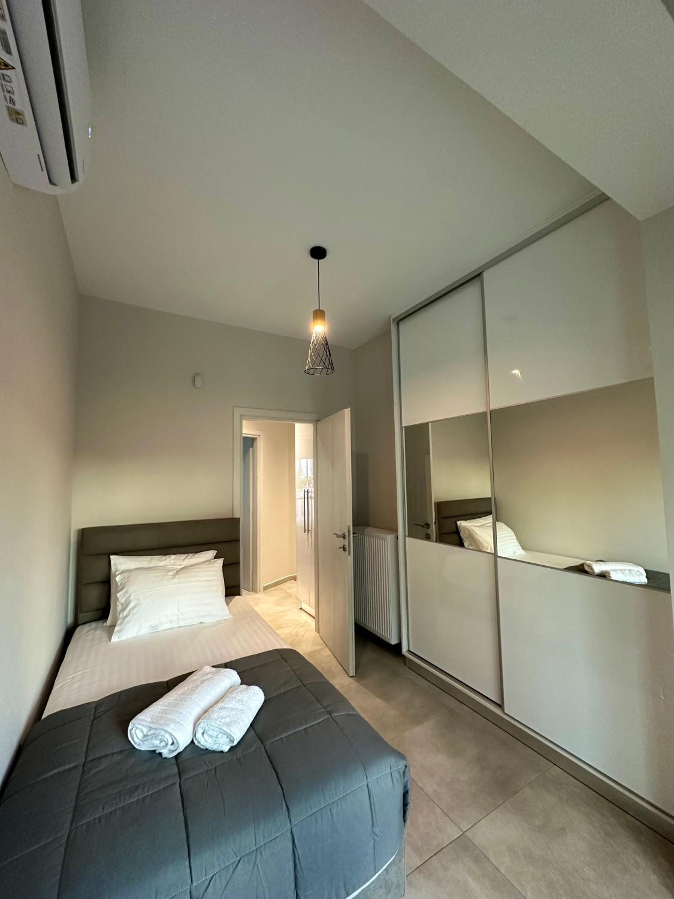 Ardian's home photo 5