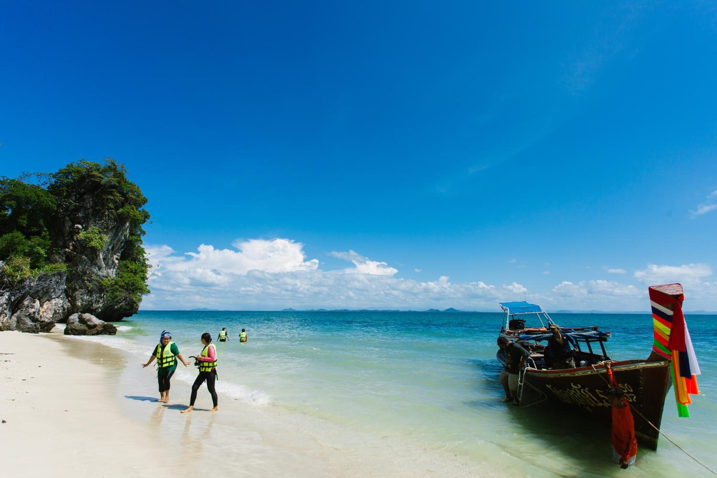 Yataa Spa and Resort
