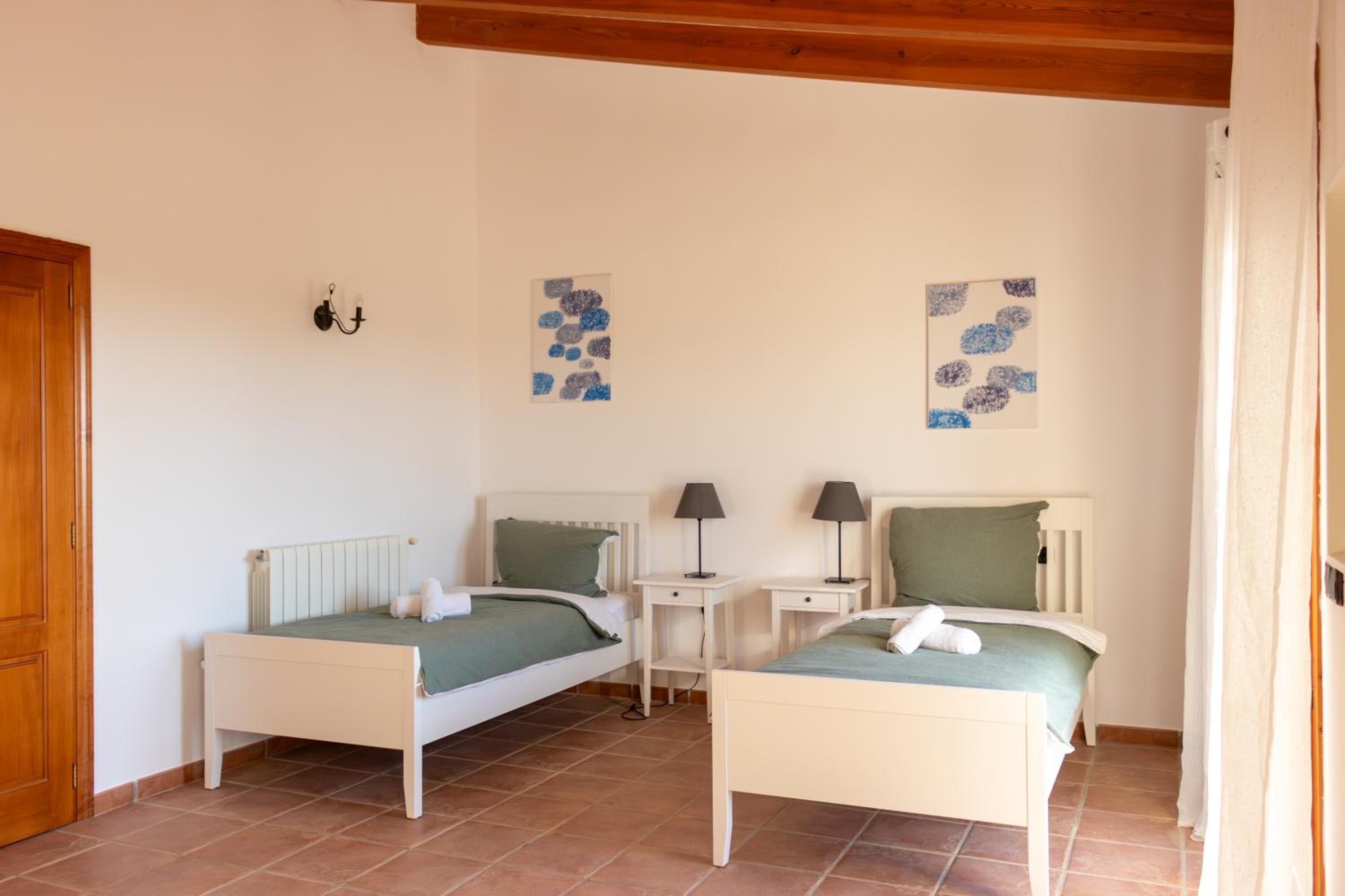 Idyllische Natur-Finca mit 12m Pool & Meerblick