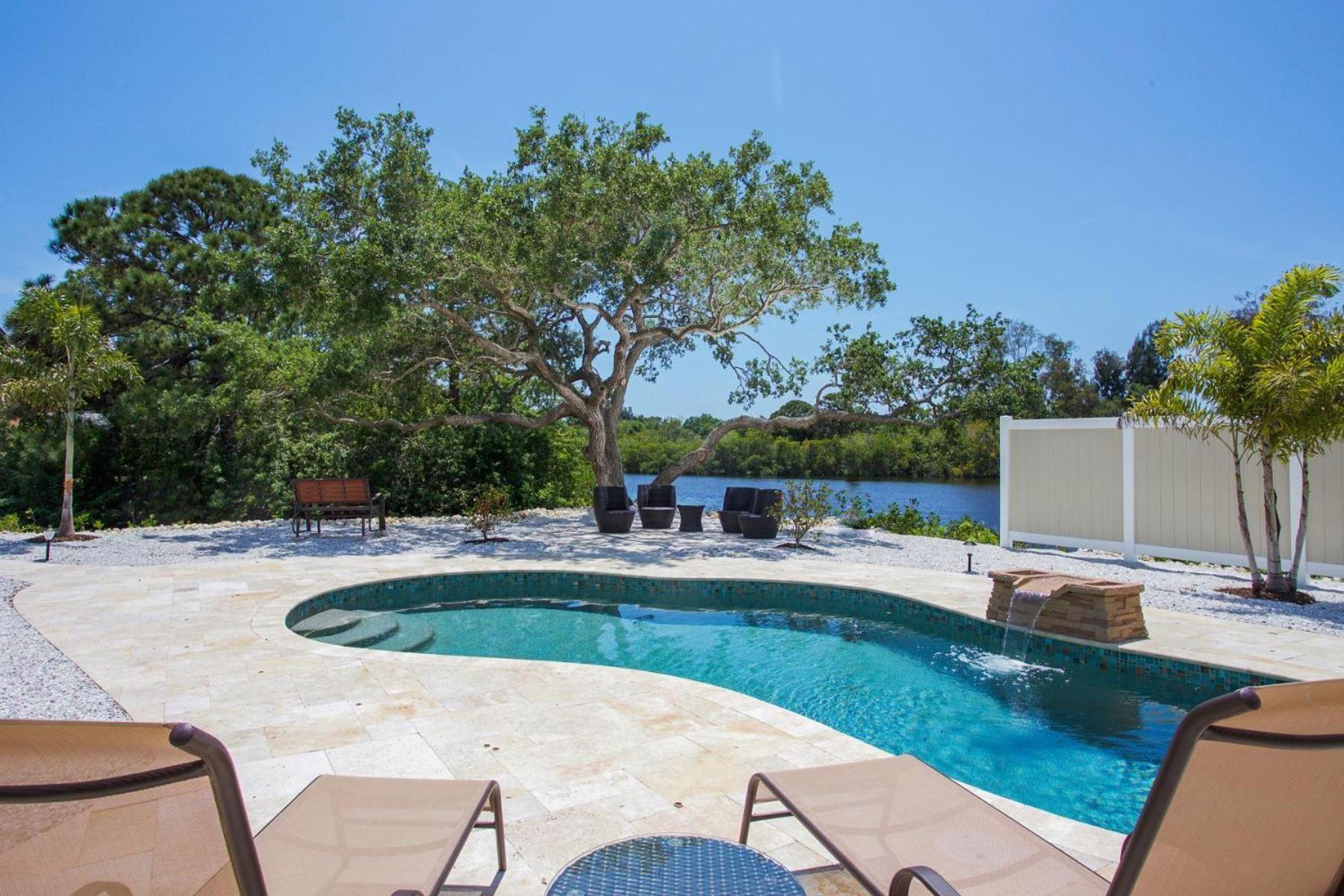 Tropical Waterfront Oasis - view 3