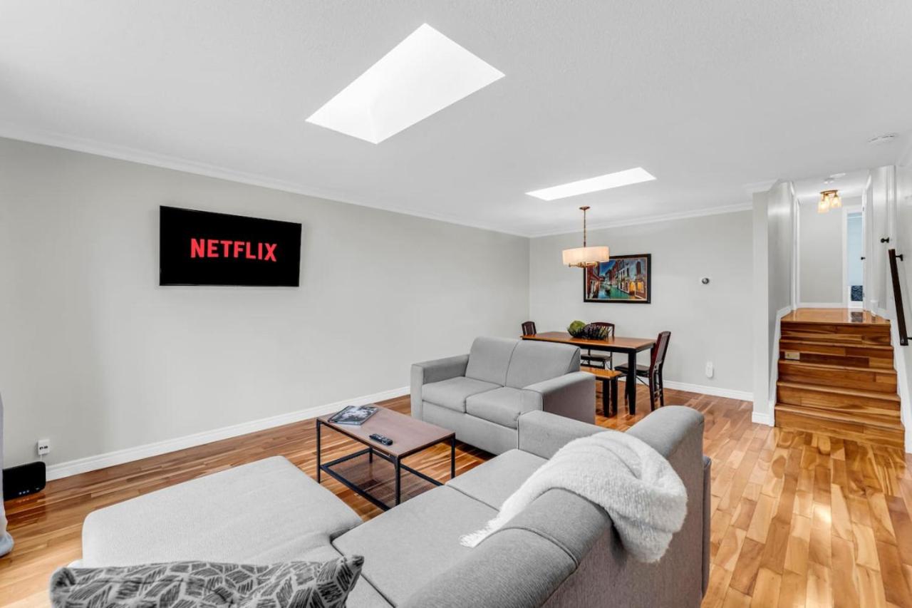 Cozy Home by Niagara Falls