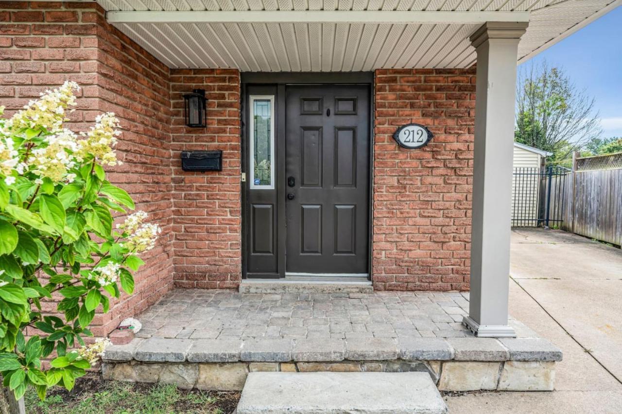 Cozy Home by Niagara Falls