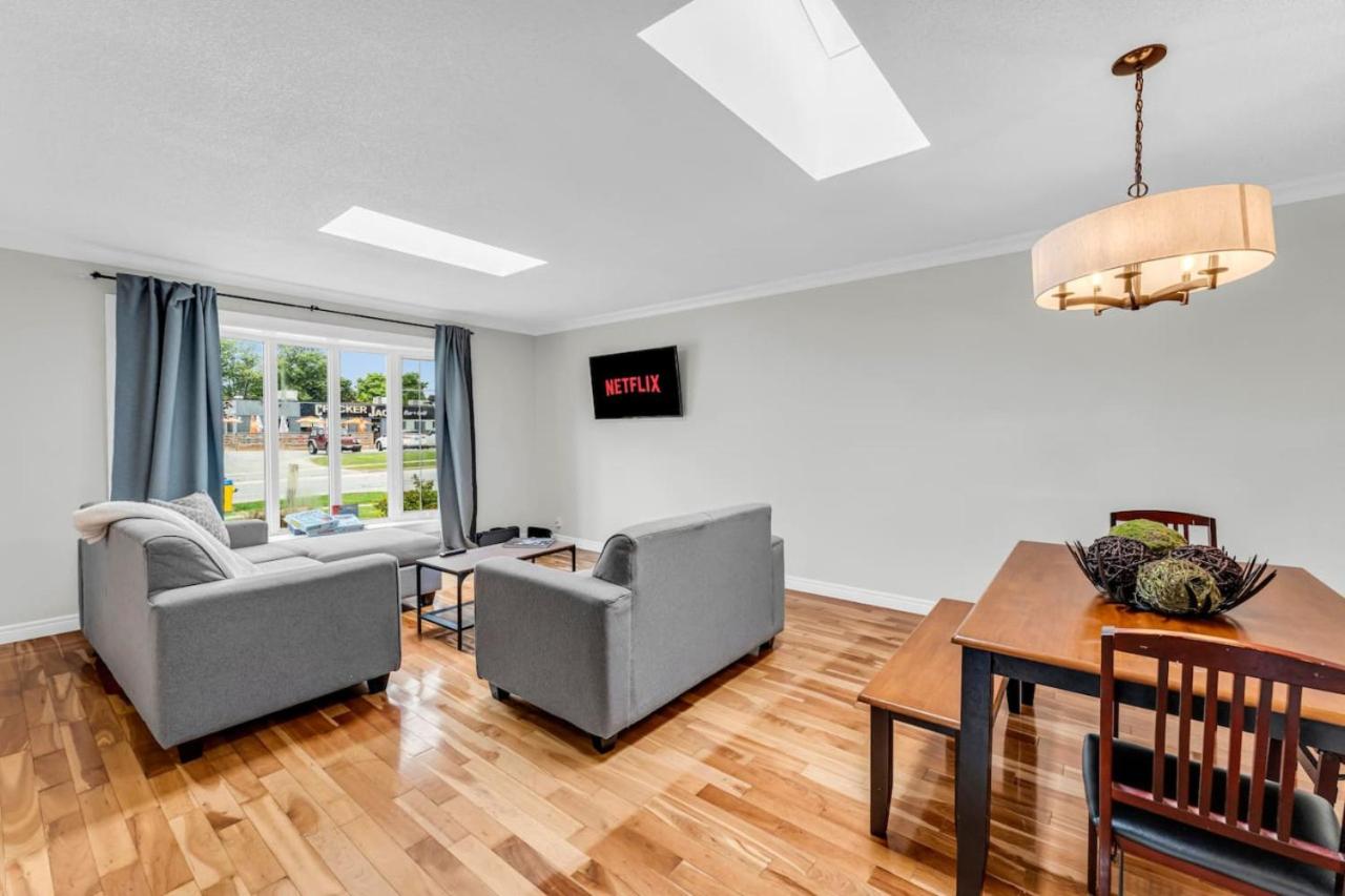 Cozy Home by Niagara Falls