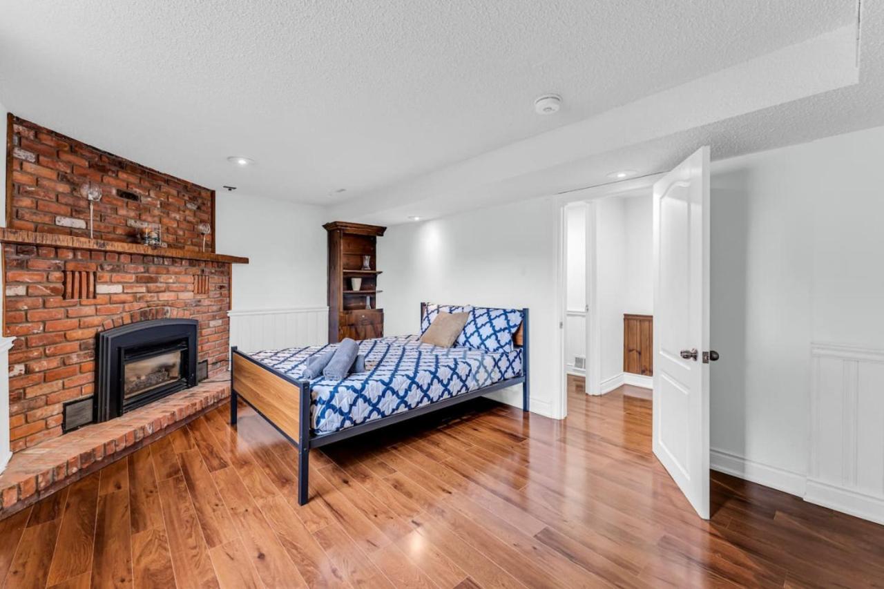 Cozy Home by Niagara Falls