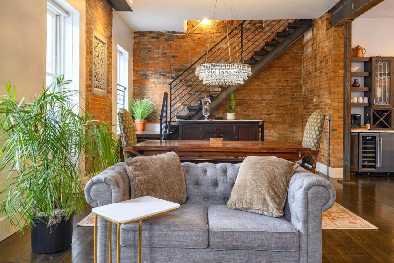 Lux Townhome - Washington Park - Walk to ALL view 5