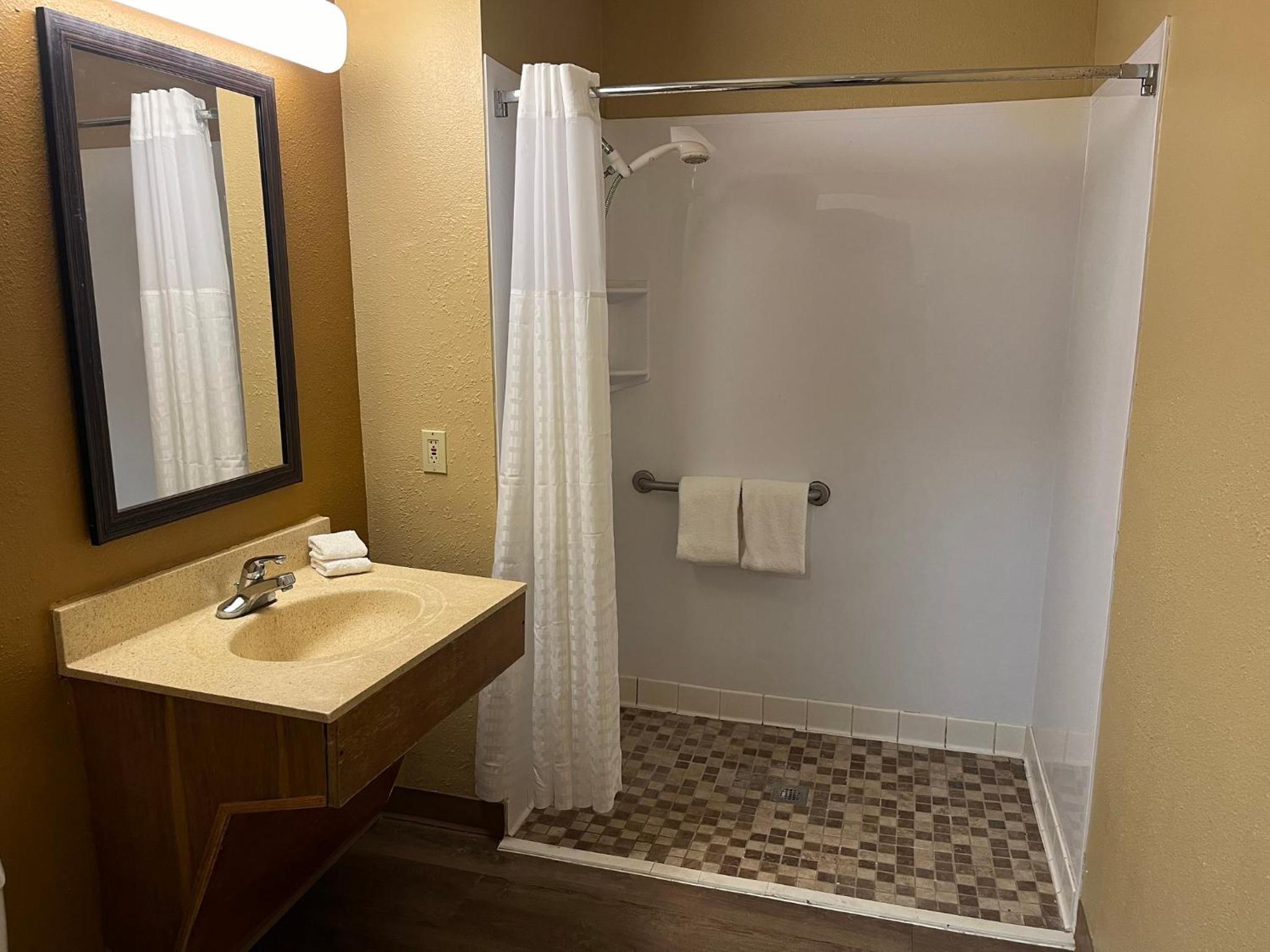 HomeTowne Studios & Suites by Red Roof Greensboro, Billede 12