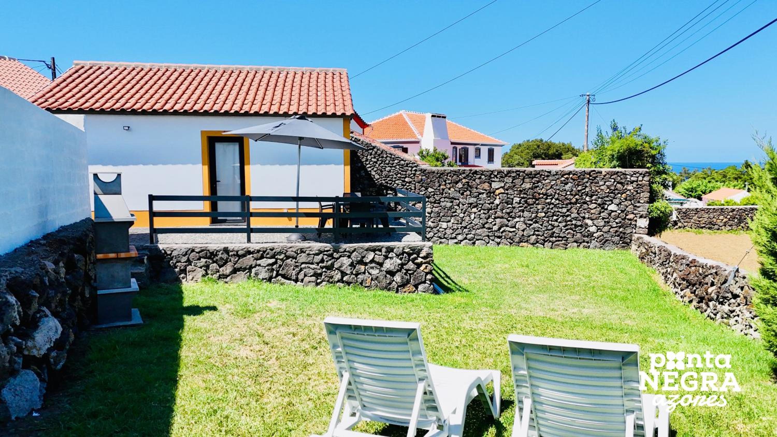 Casa da Gente by PontaNegraAzores