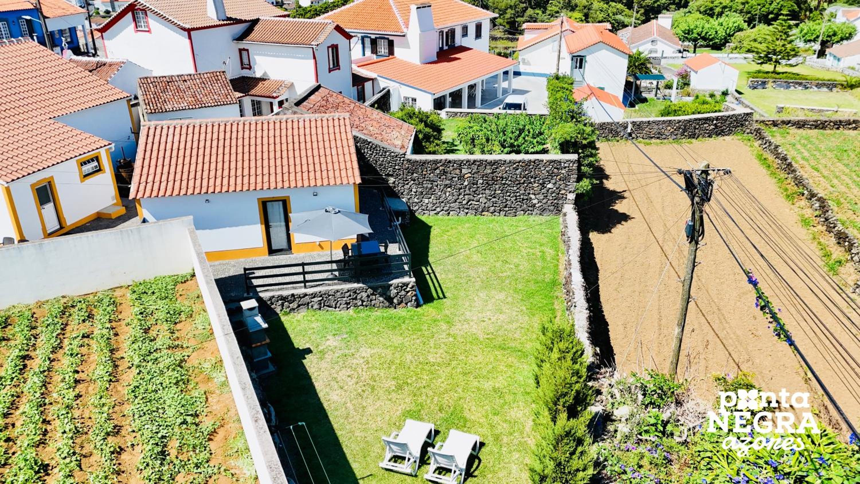 Casa da Gente by PontaNegraAzores
