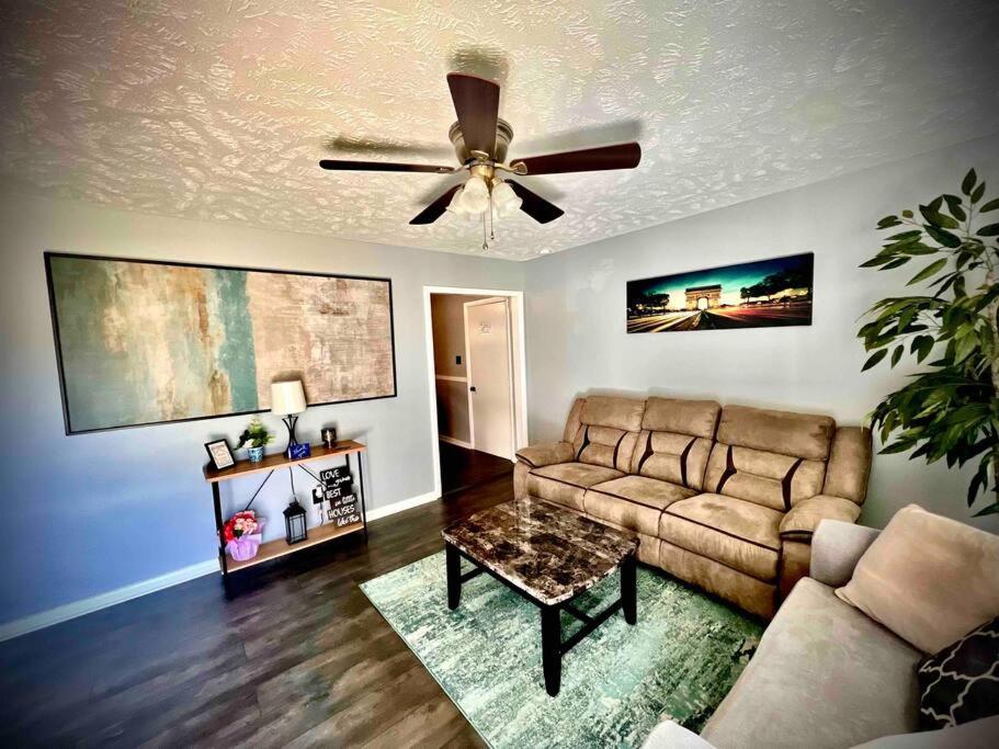 Com4ort Living Presents The Get-Away - Property Image 1