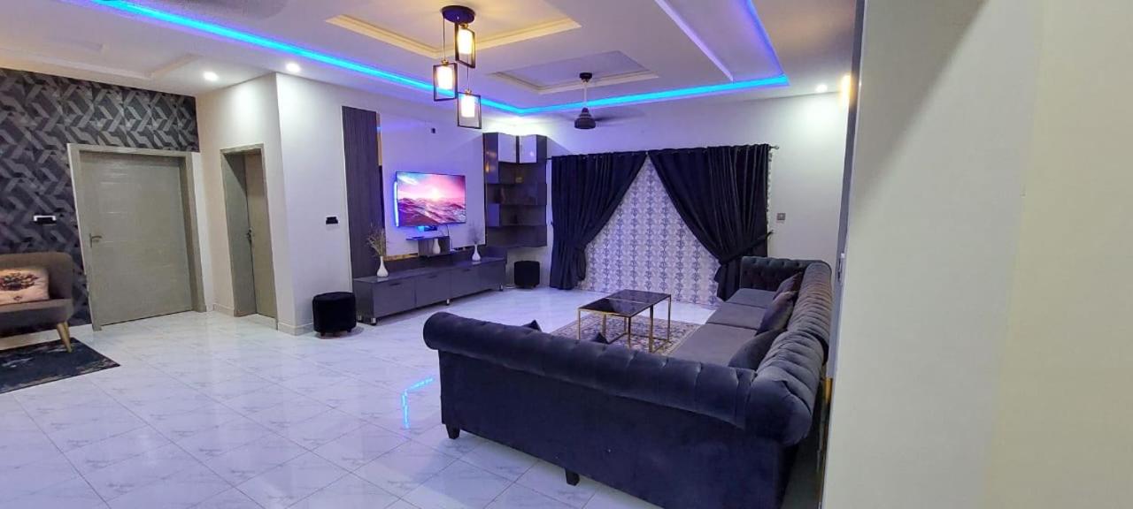 VELVET VIBES VILLA Near Islamabad Airport view 2