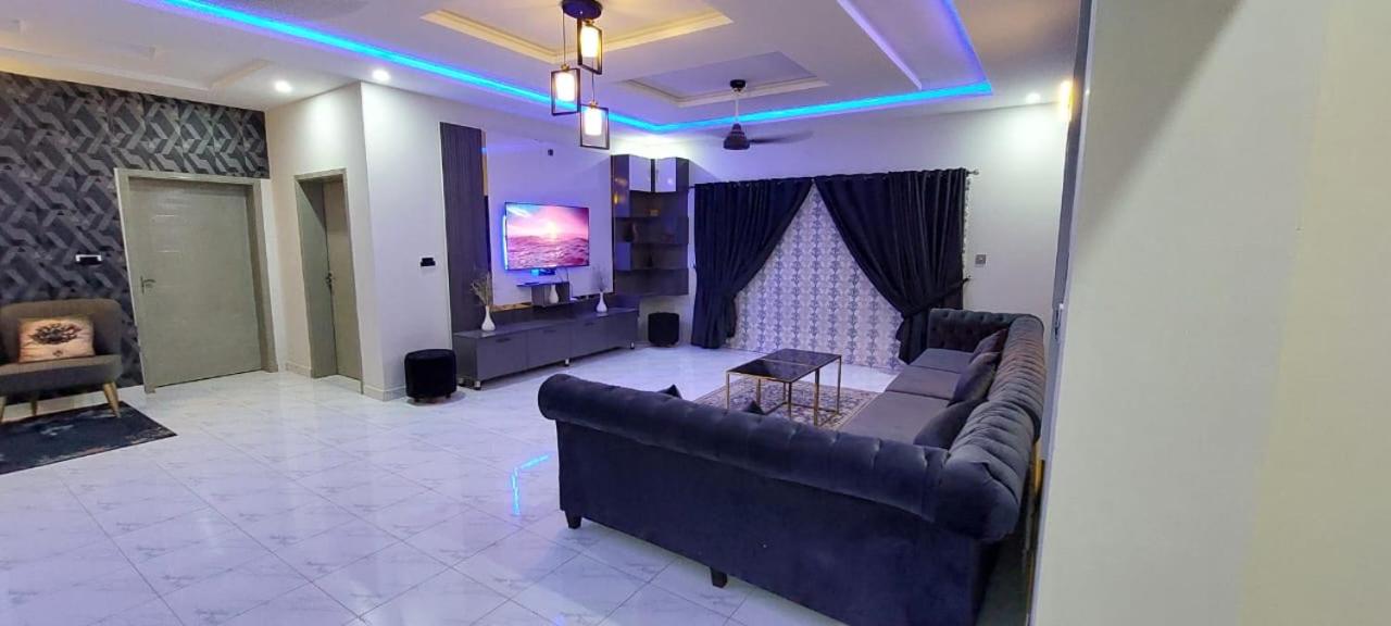 VELVET VIBES VILLA Near Islamabad Airport view 4