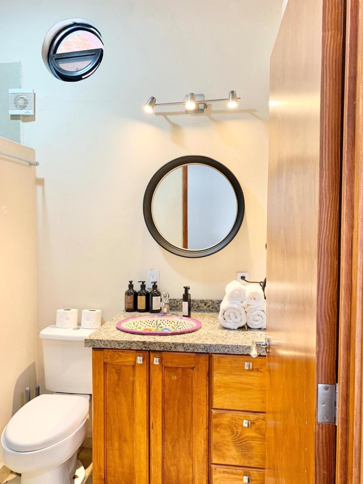 Large-pool 2BR DT Ajijic
