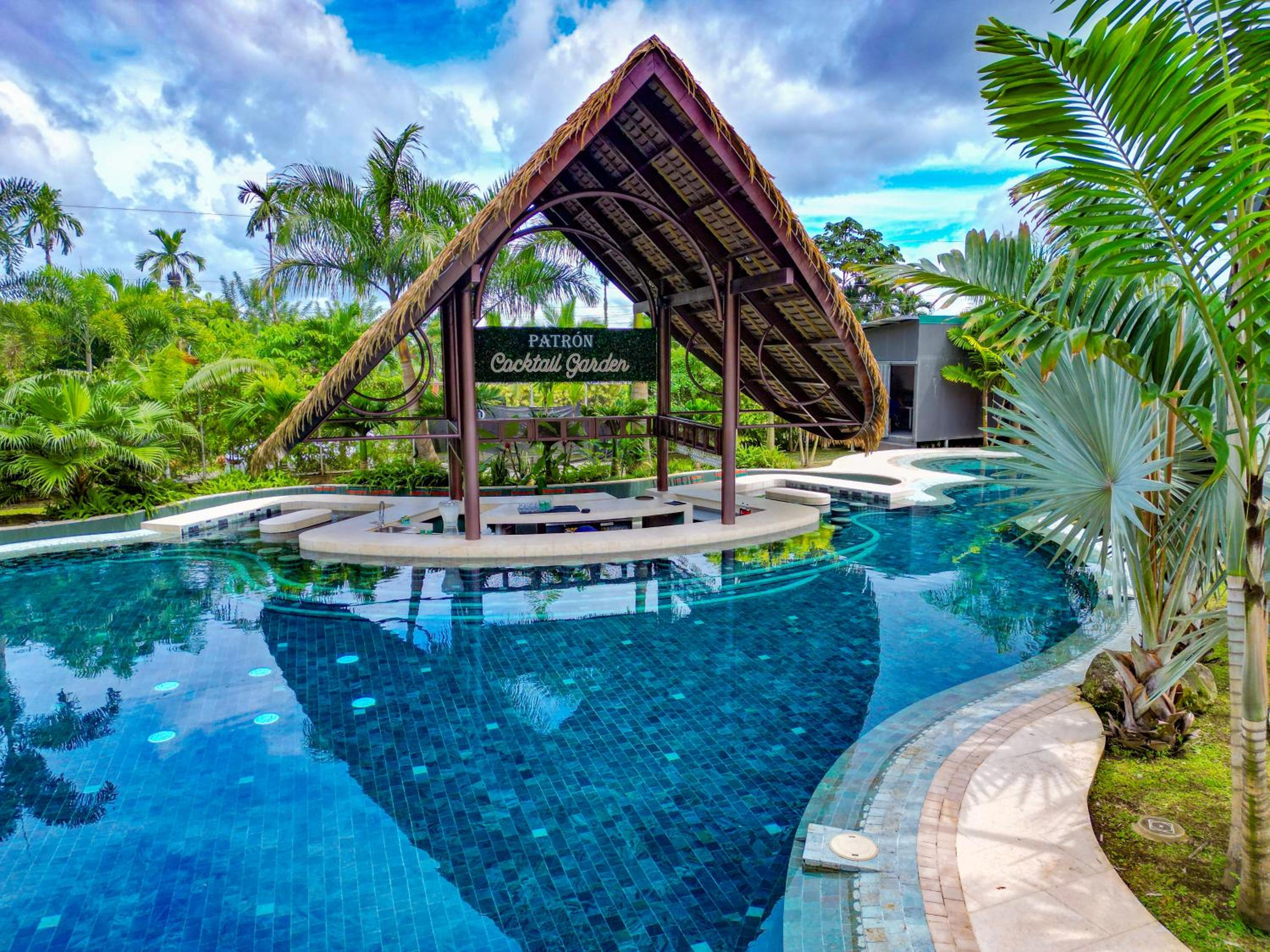 Arenal Backpackers Resort view 5