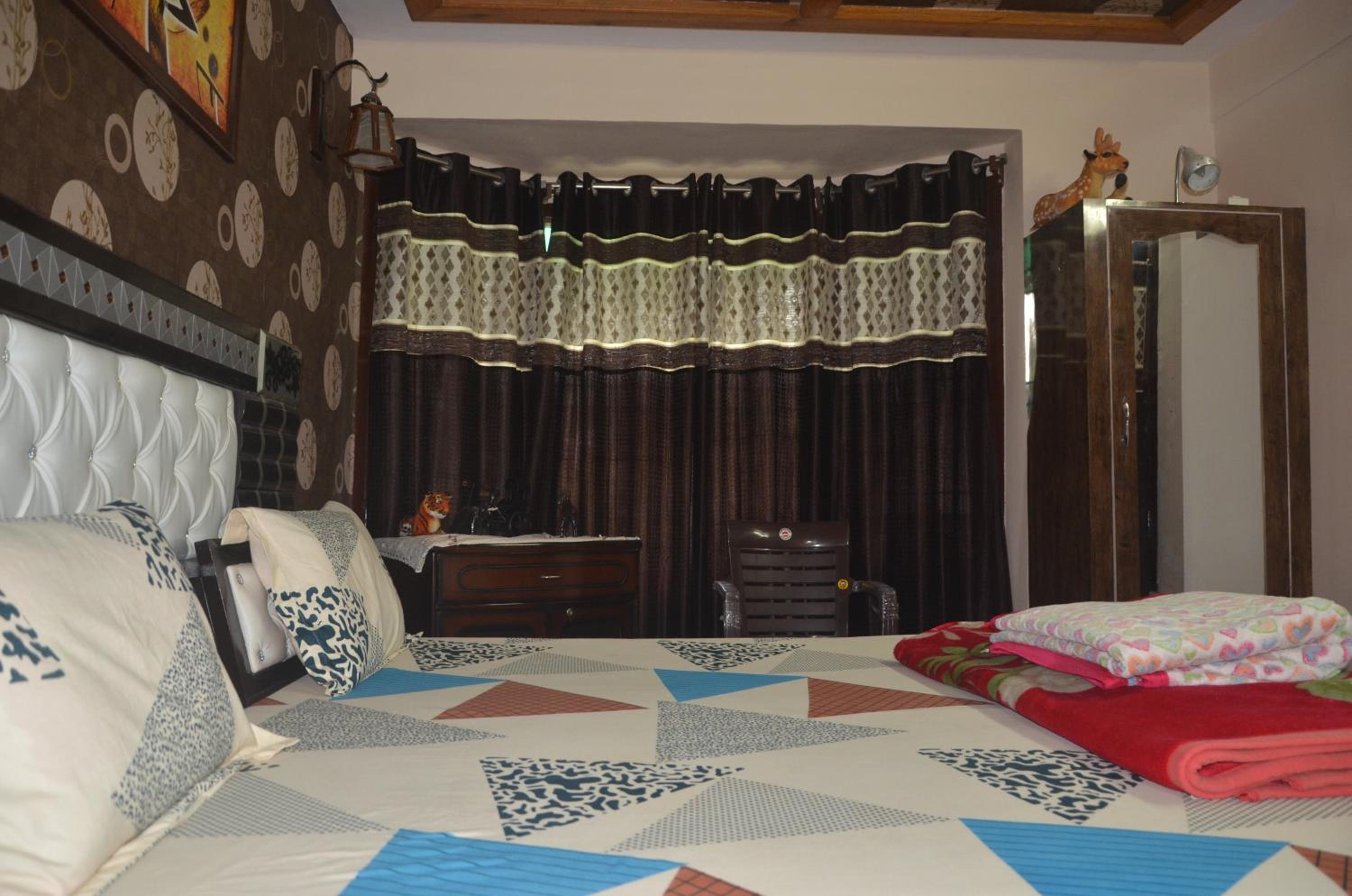 Shree Rudra Home Stay - 1BHK & 2BHK Home Stay Apartment view 3
