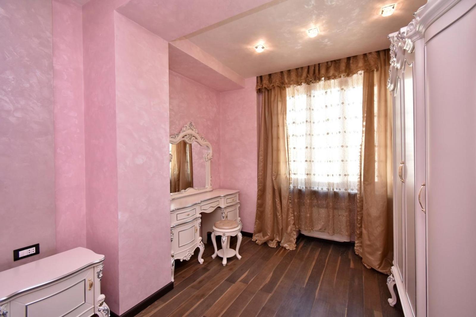 Northern Avenue , 2 bedrooms Beautiful, Spacious apartment HH777