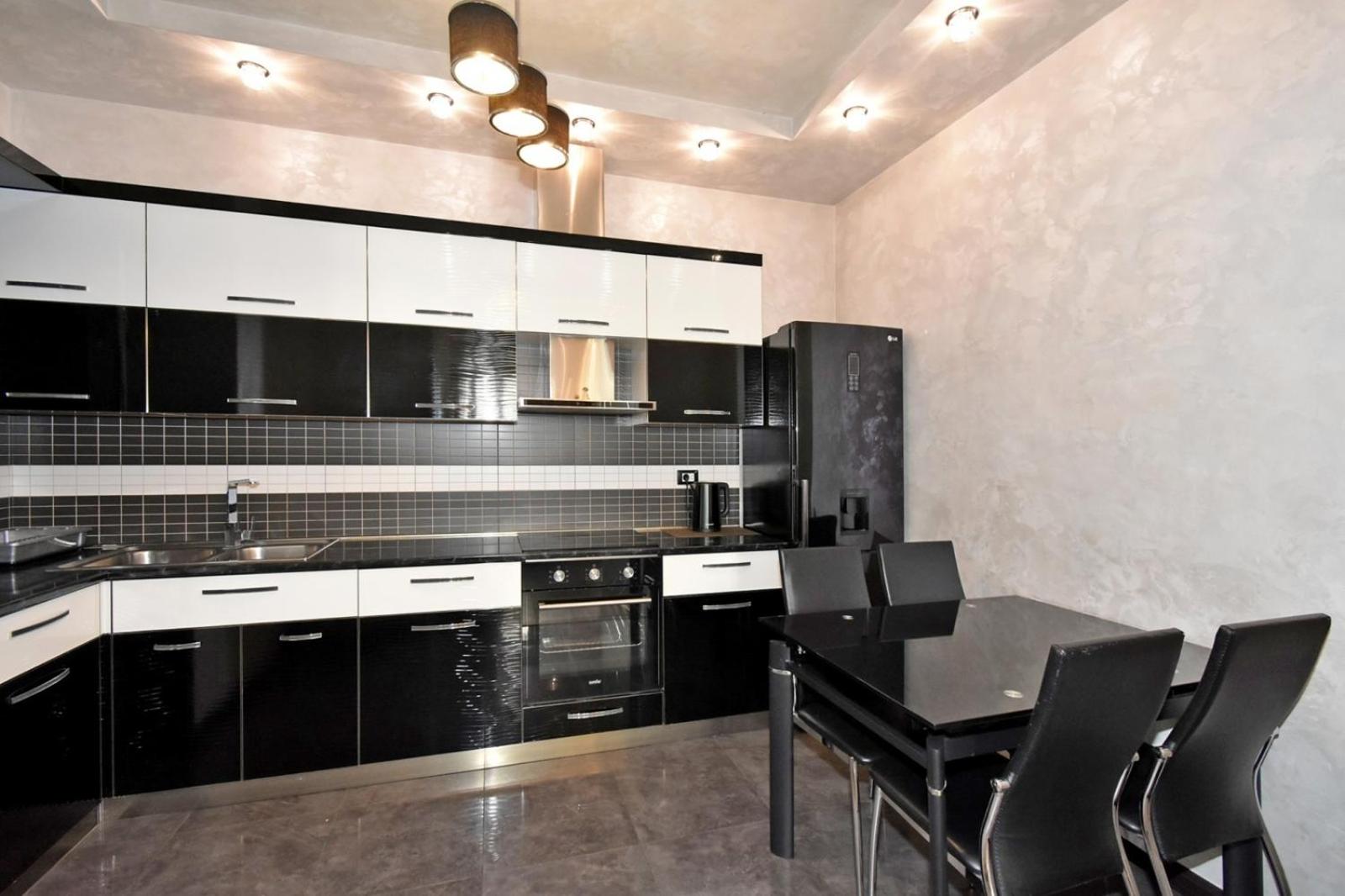 Northern Avenue , 2 bedrooms Beautiful, Spacious apartment HH777