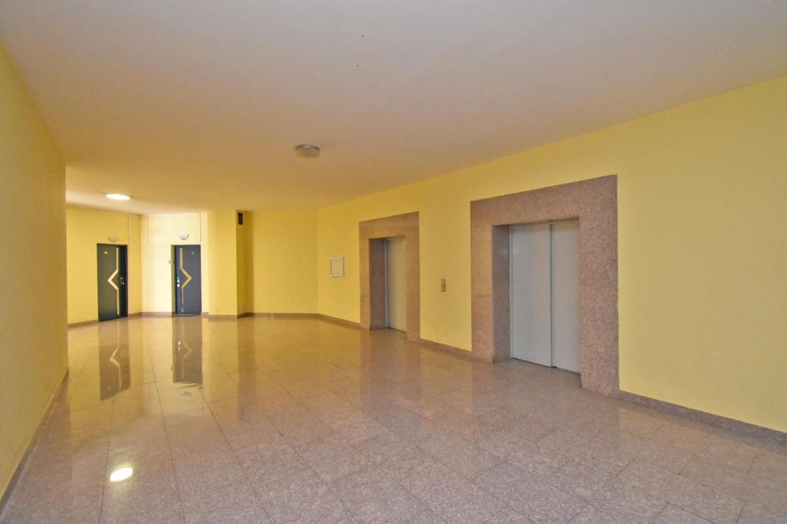 Northern Avenue , 2 bedrooms Beautiful, Spacious apartment HH777