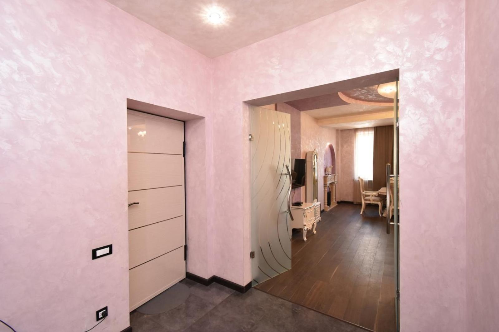 Northern Avenue , 2 bedrooms Beautiful, Spacious apartment HH777