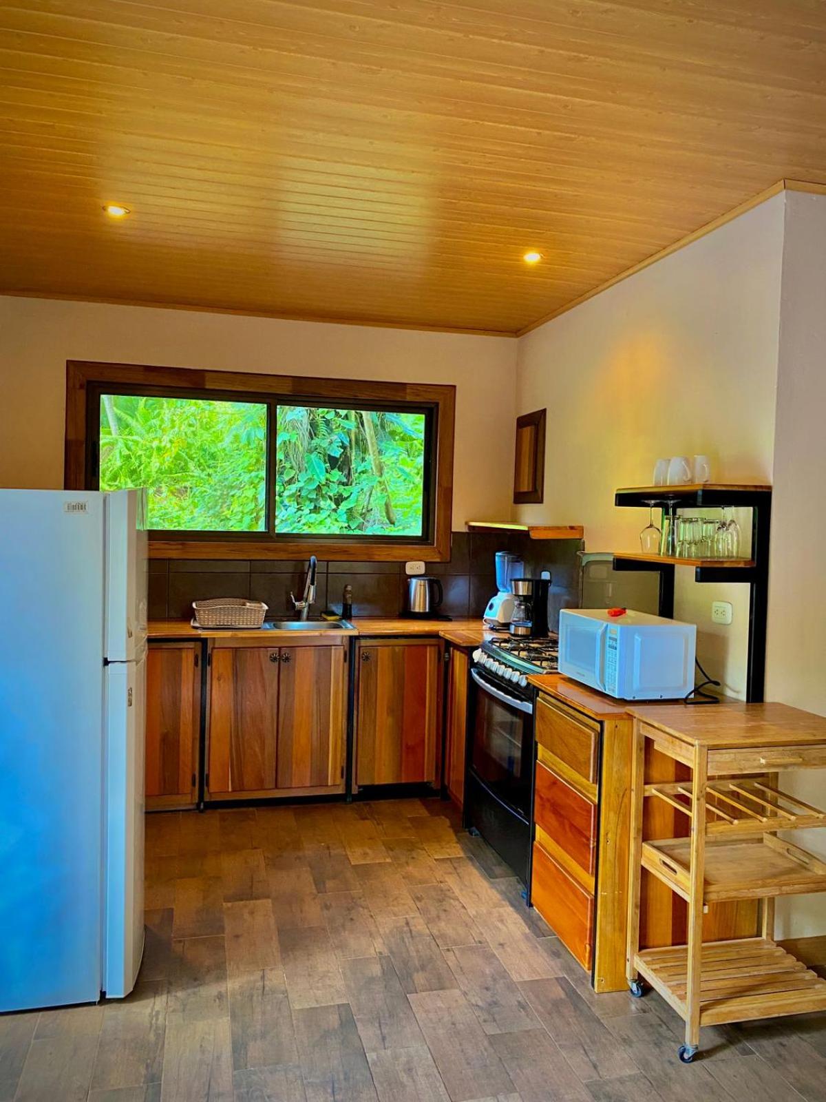 Corcovado Eco Lodge Villas-Houses-Tents-Mountain-Ocean Views