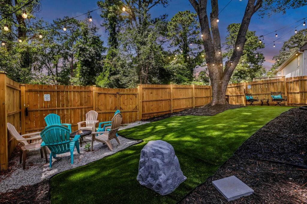 Cozy, family-friendly near ATL Hotspots & Airport view 4