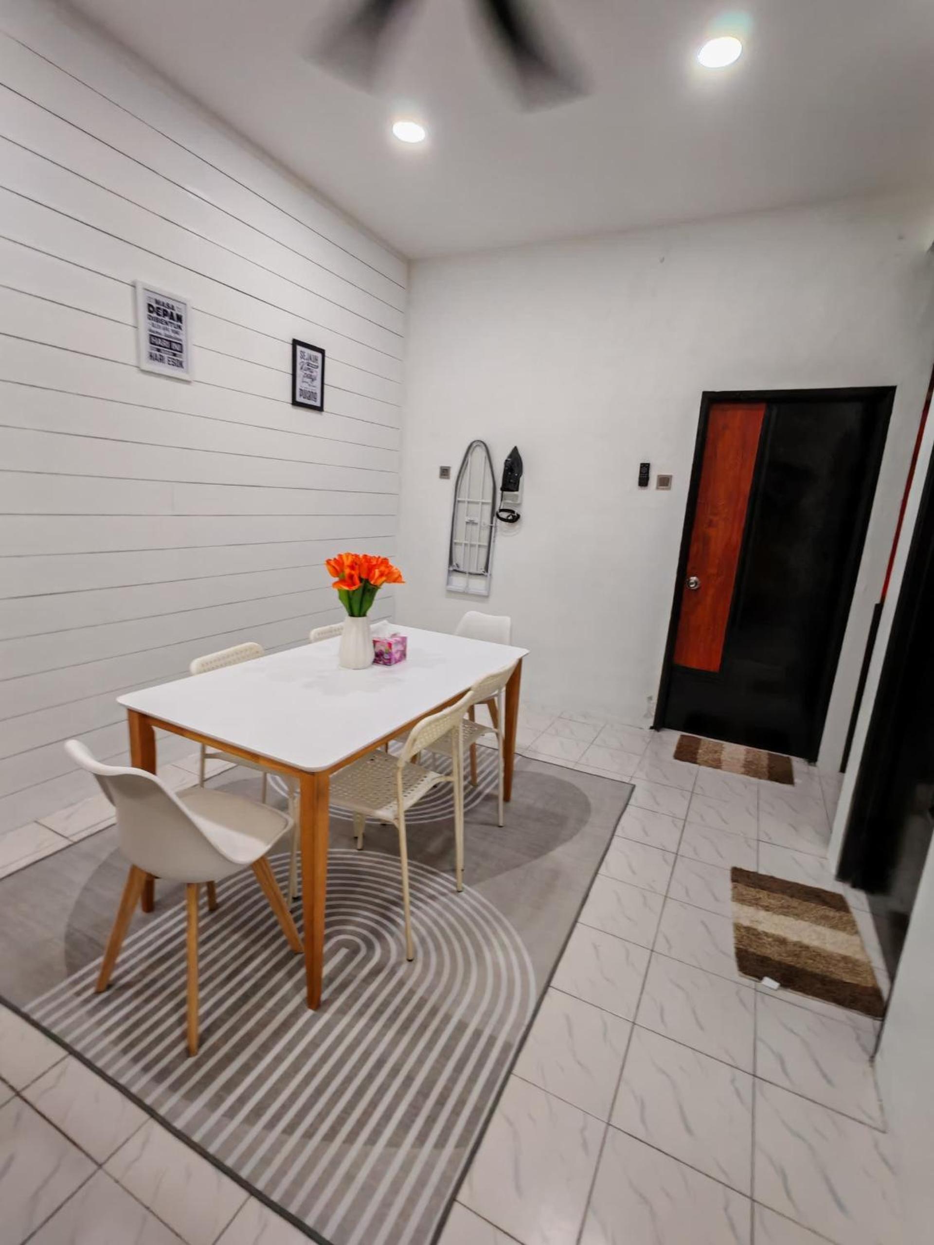 Rumah Kanda Teluk Kemang photo 3