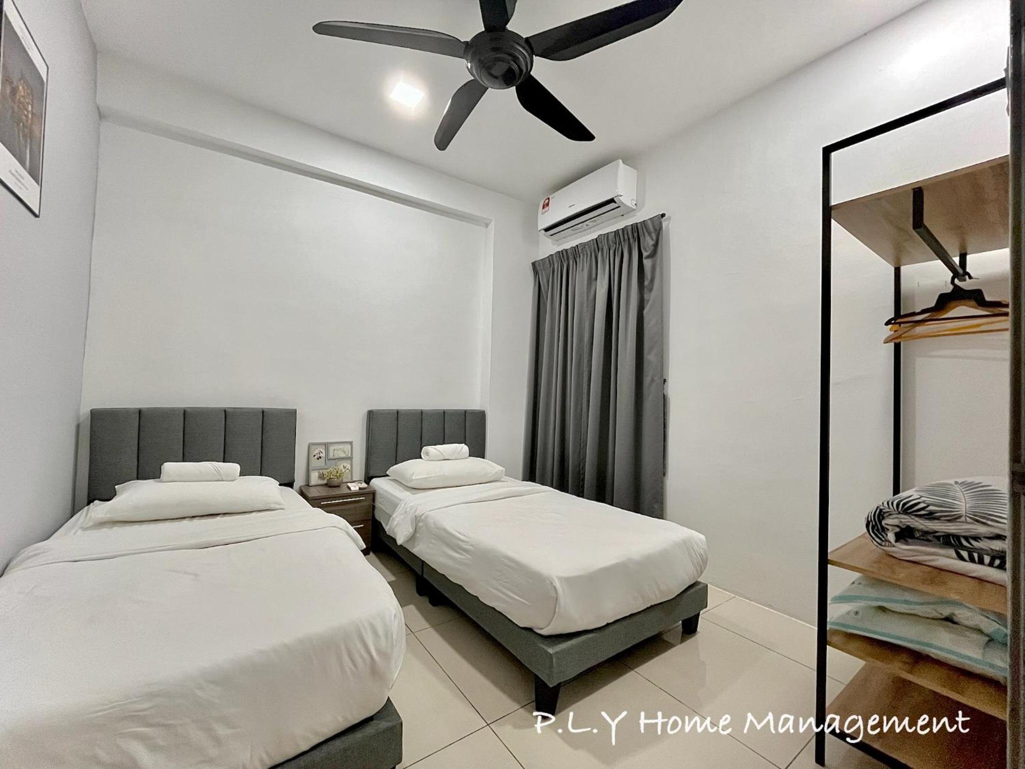 Manhattan Condo Ipoh Waterpark PoolView FREE Carpark & Netflix by PLY Home photo 4
