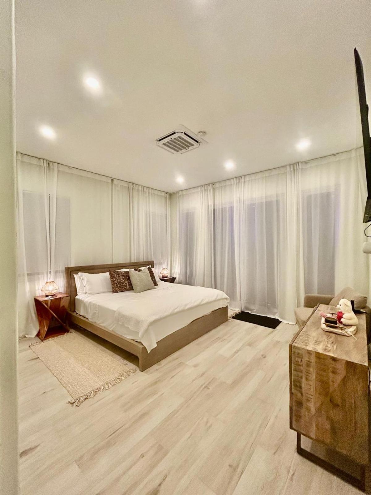 Apes Hill, St Silas 3-Bdrm, 3 and a half bath West Coast Villa with Pool