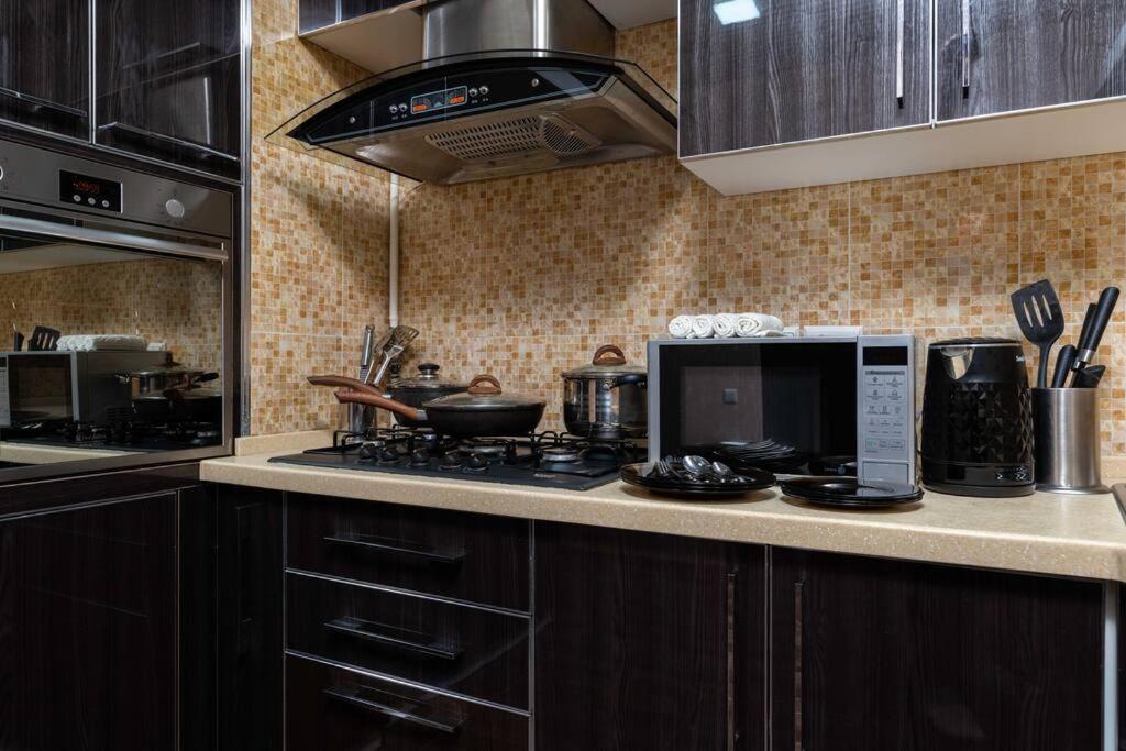 Spacious 3 room apartment in Mirabad area view 3